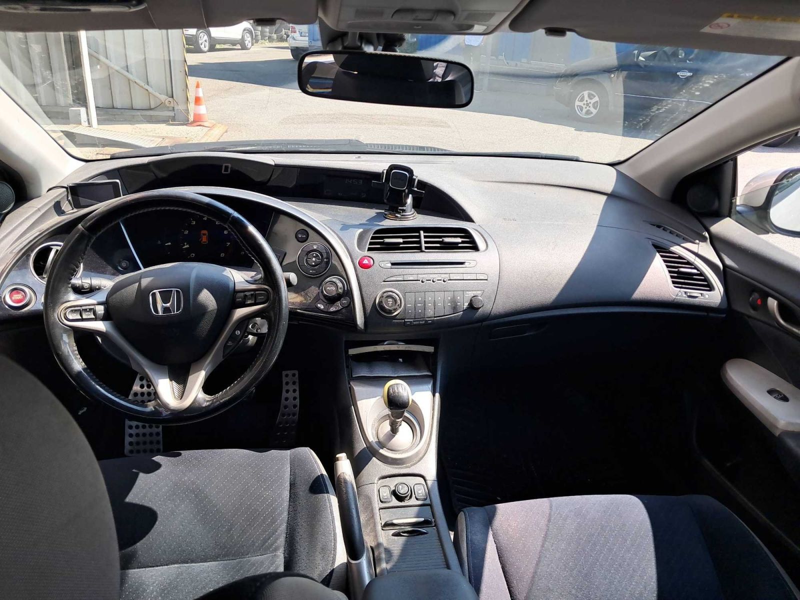 Honda Civic, 1.8 i, po STK, jezdí výborně - fotka 3