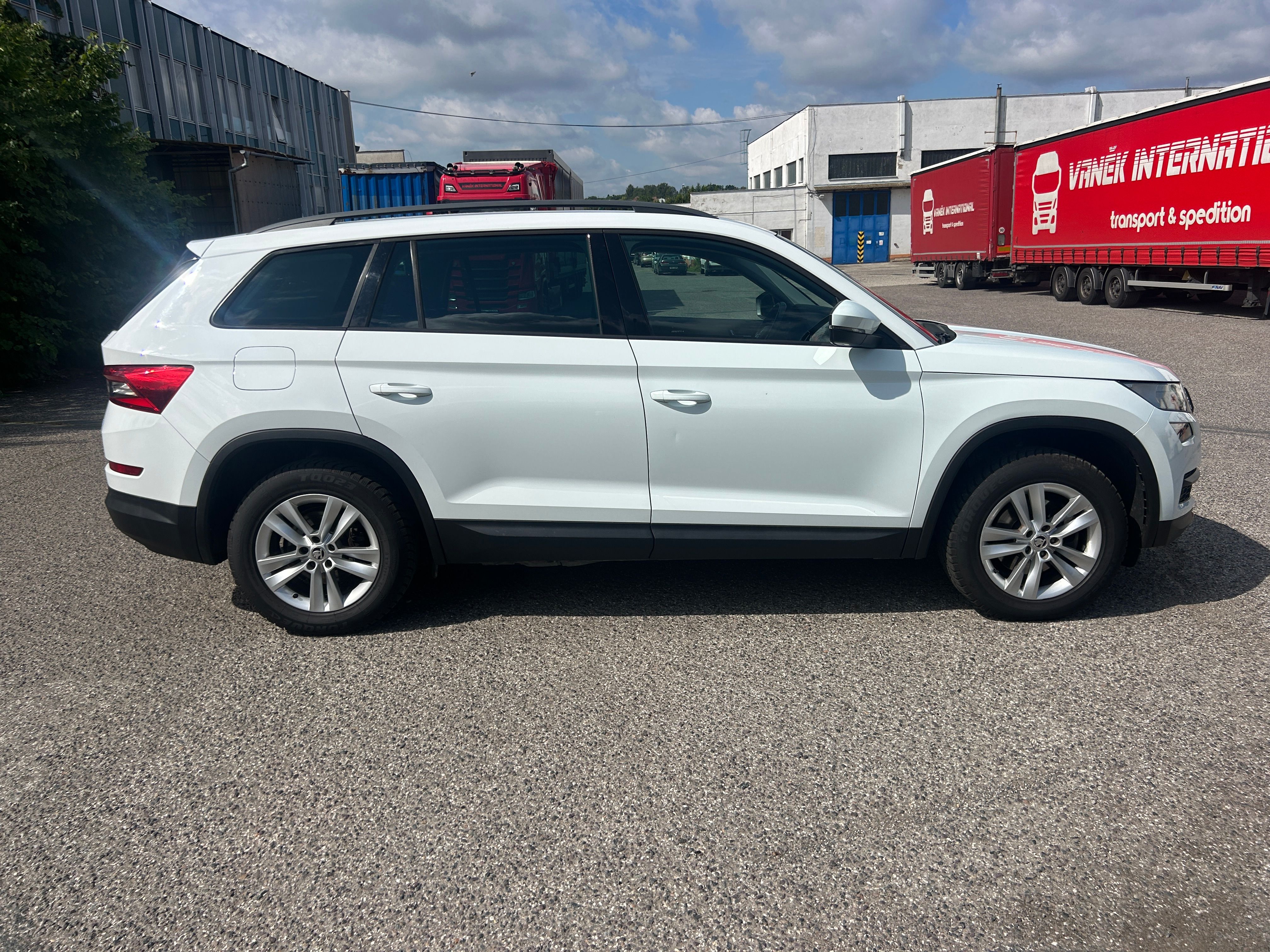 Škoda Kodiaq, Ambition 4x4 , manuál 110kw - fotka 4