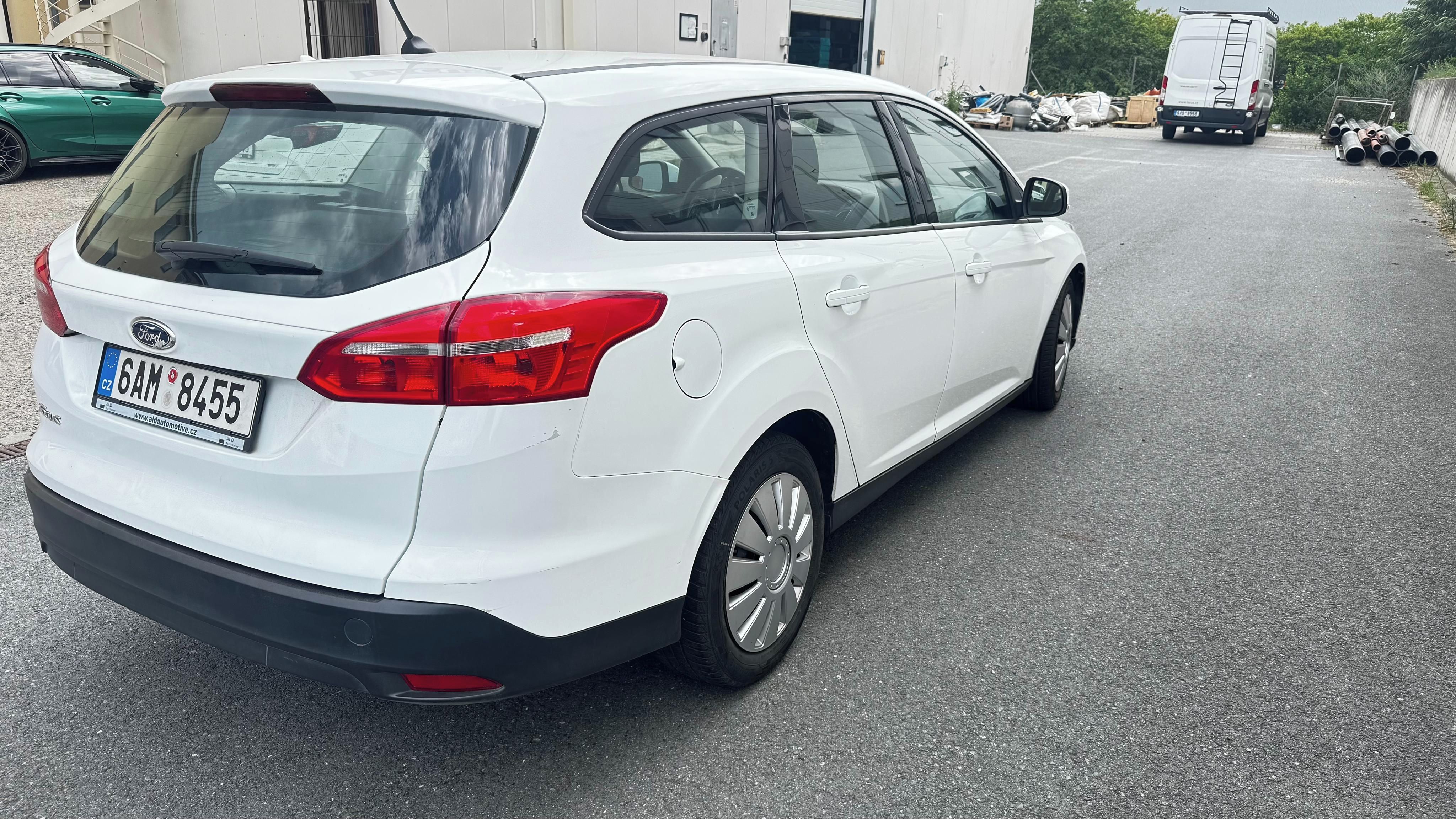 Ford Focus, Ford Focus 1,5 TDCi combi, DPH - fotka 4
