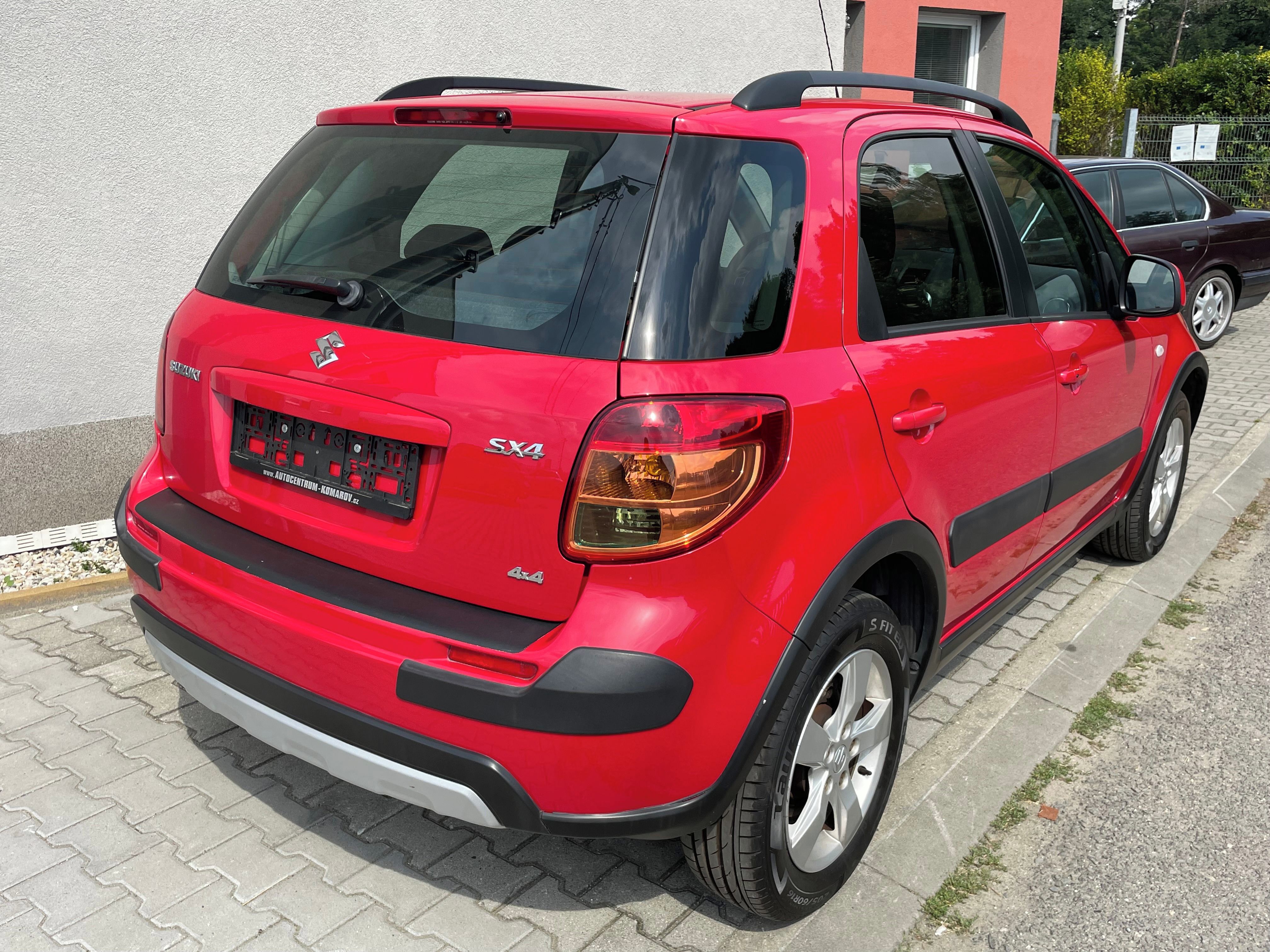 Suzuki SX4, 1.6i 88kW 4x4 - fotka 5