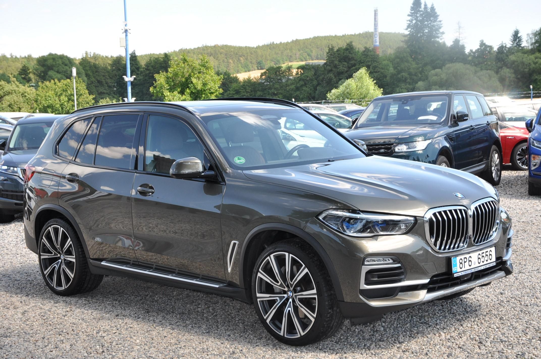 BMW X5, xDrive 40d 250kW - fotka 2