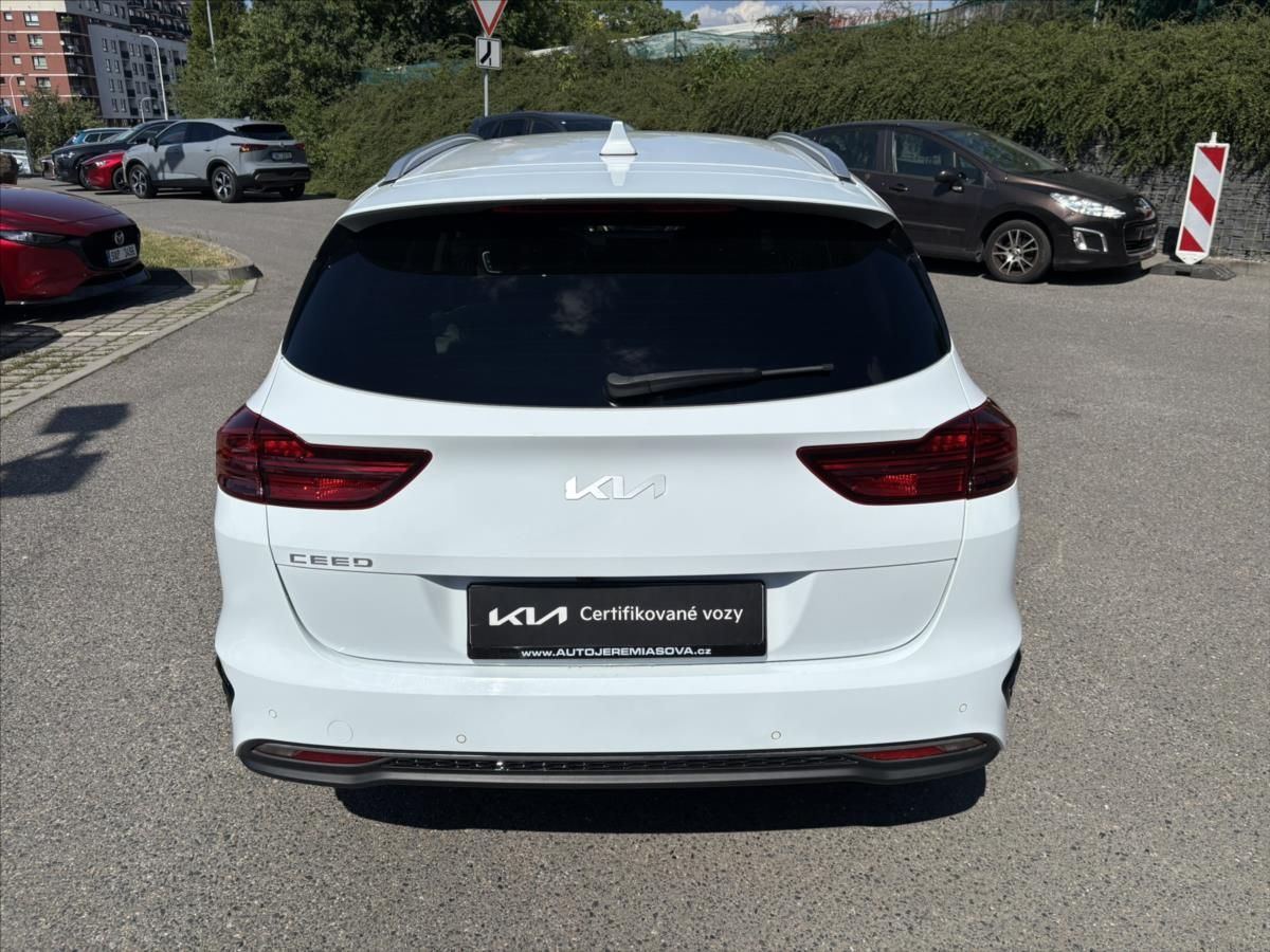 Kia Cee´d, 1,5 TGDi AT TOP ZÁRUKA ADAPTIV - fotka 4