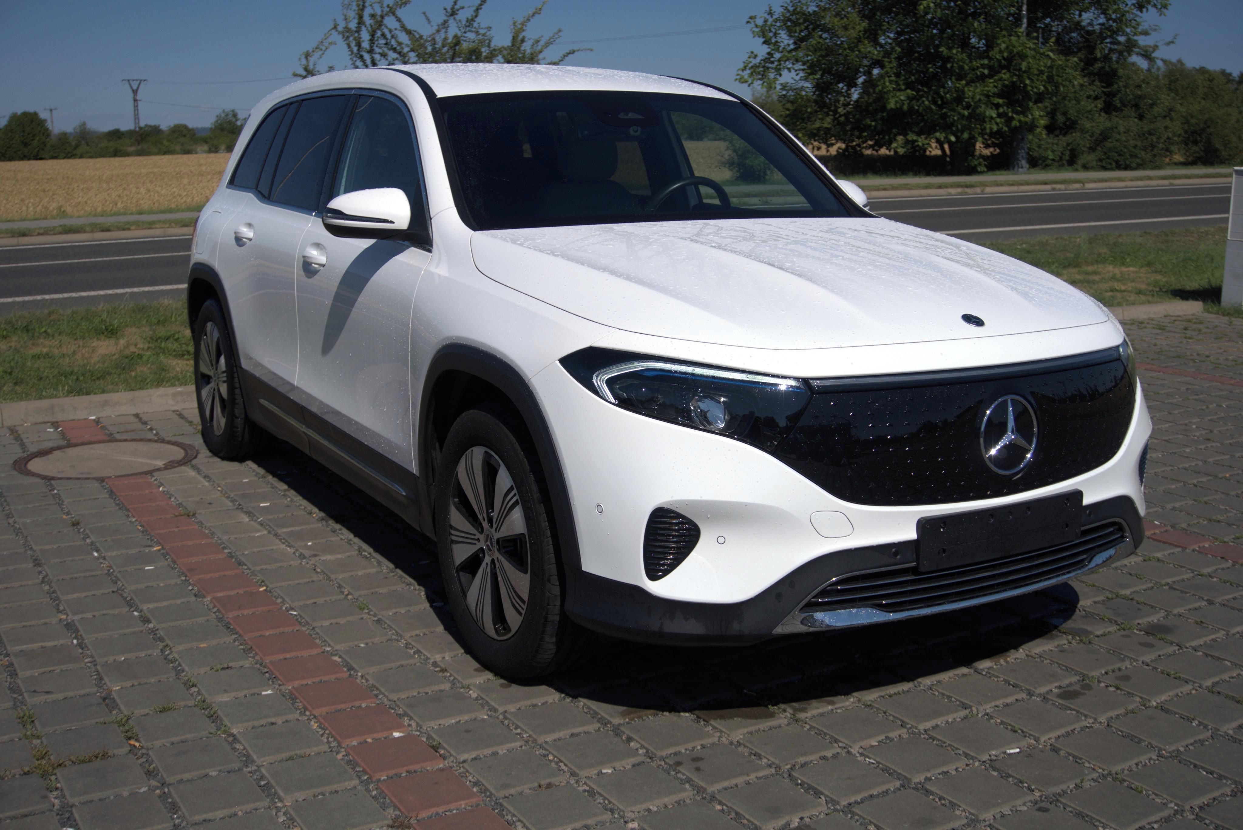 Mercedes-Benz EQB, MERCEDES EQB 300 4M - fotka 2