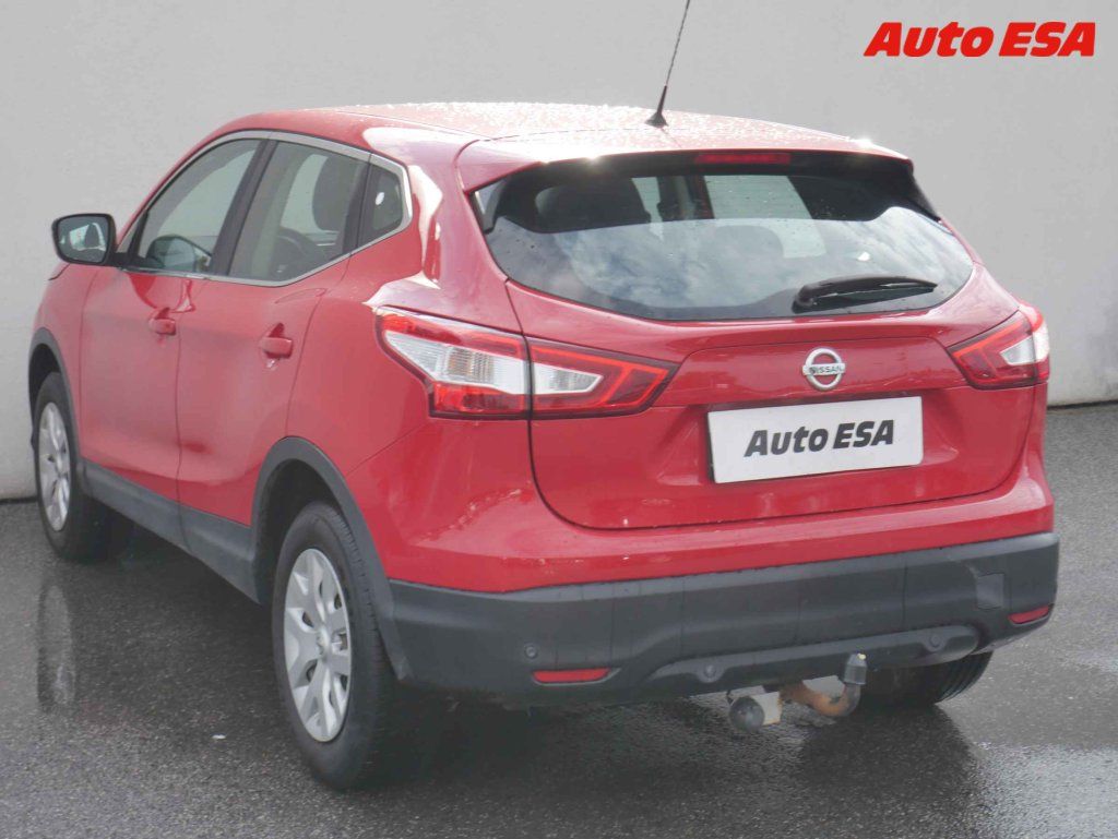 Nissan Qashqai, 1.2 DiG-T,2.maj,ČR - fotka 6