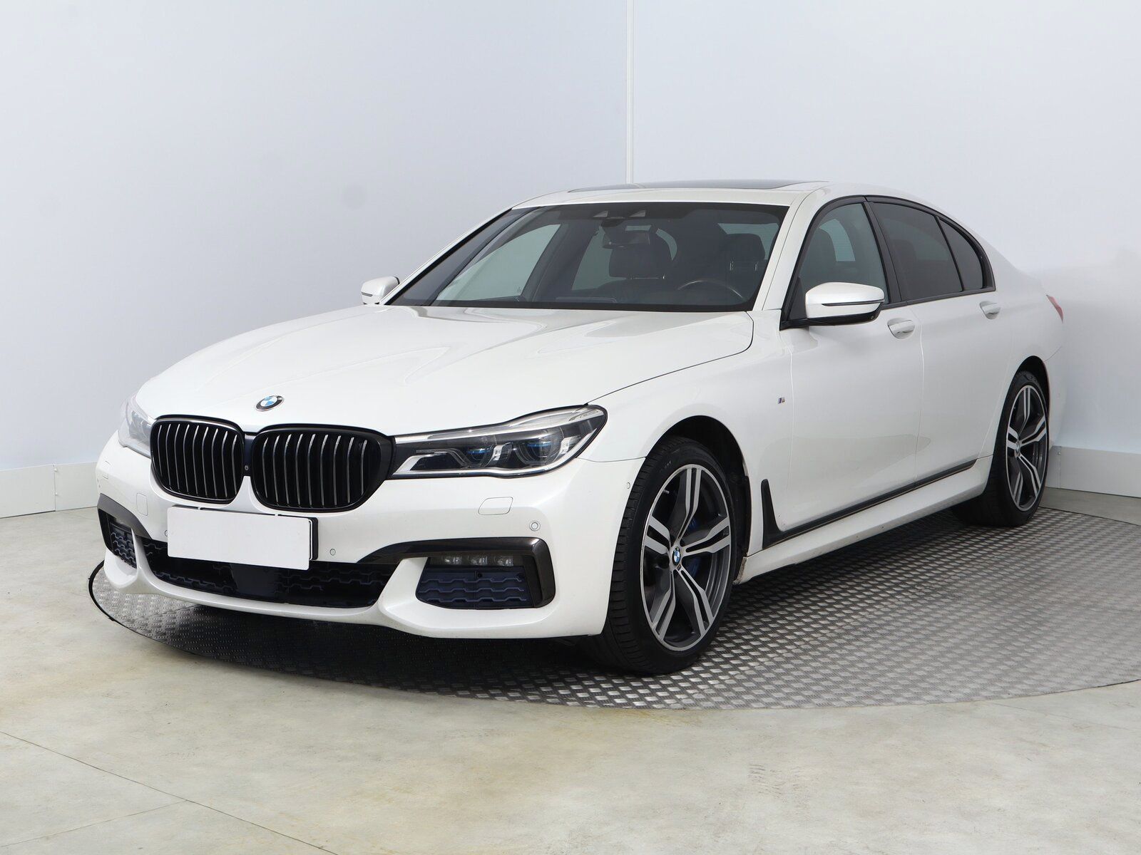 BMW Řada 7, 740d xDrive, 4X4, Automat - fotka 2