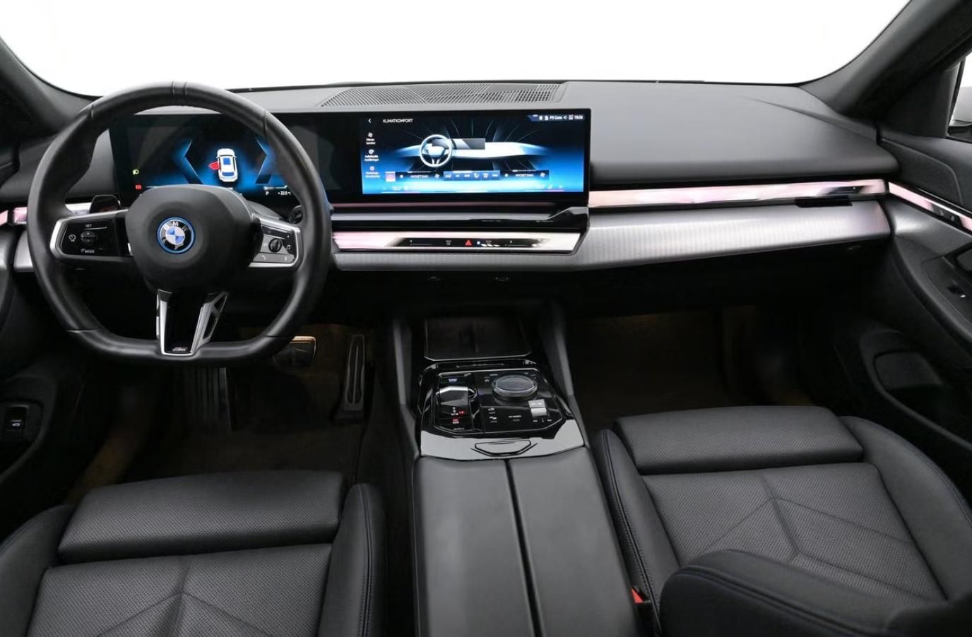 BMW i5, eDrive40 Touring M SoH 97% Taž - fotka 5