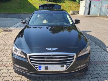 Hyundai Genesis 3.8 V6 GDi