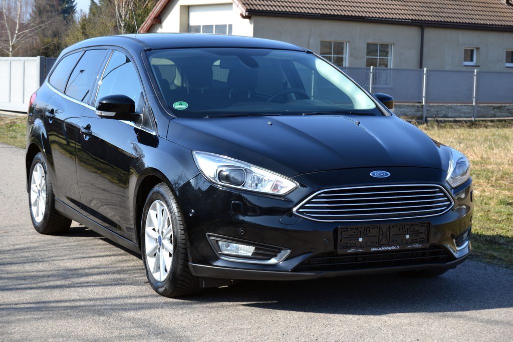 Ford Focus, 2.0 TDCI 110kW Titanium kombi - fotka 5