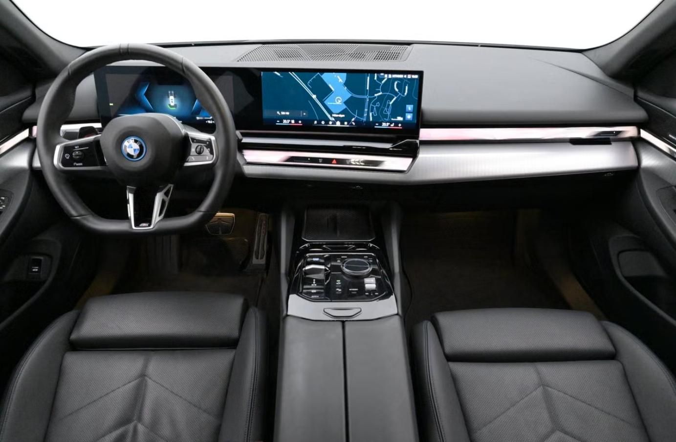 BMW i5, xDrive40 Touring M SoH 96% Taž - fotka 5