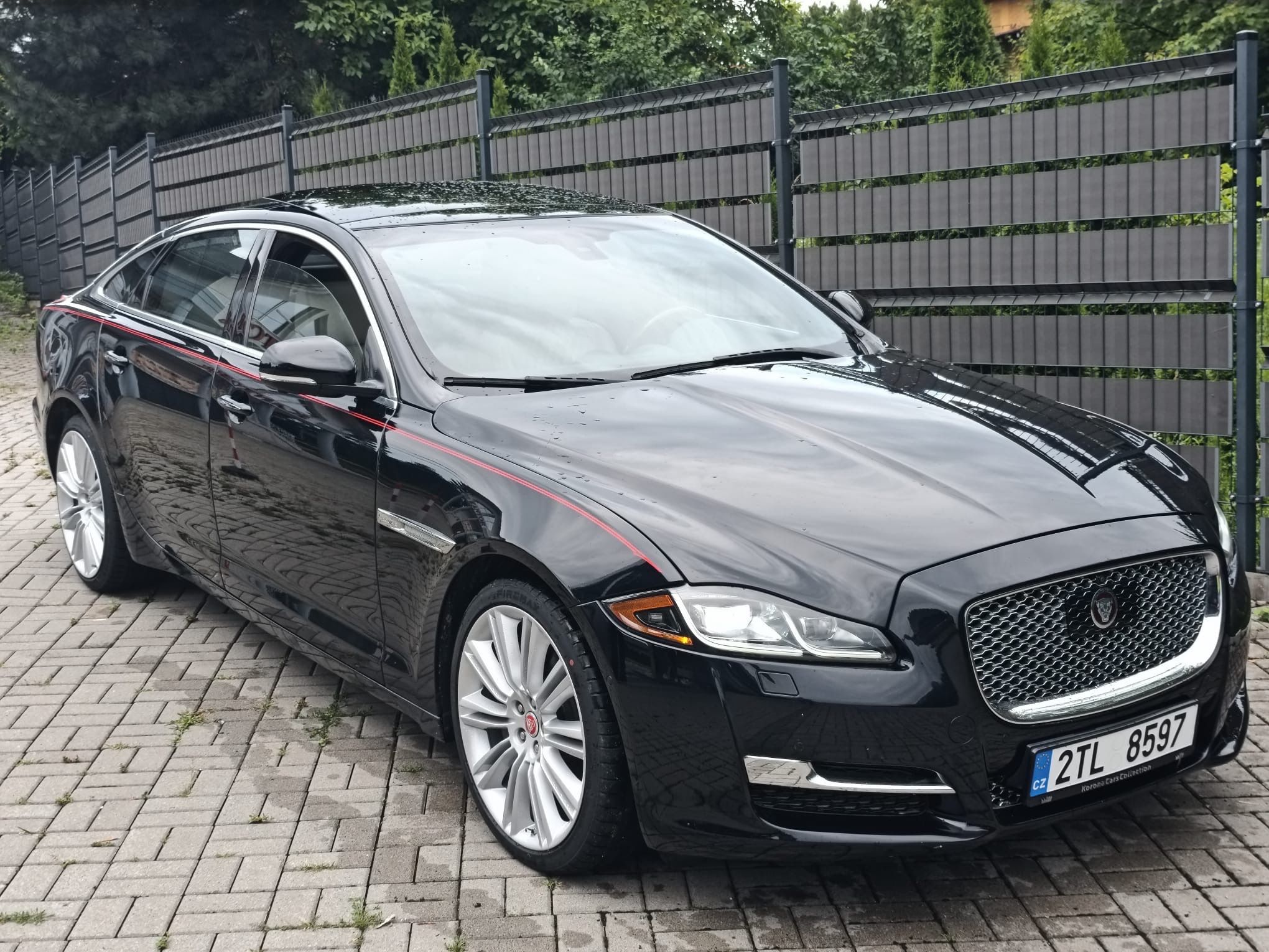 Jaguar XJ, LONG PORTFOLIO 4X4/3.0 340HP - fotka 3