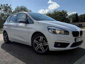 BMW Řada 2 Active Tourer 218i