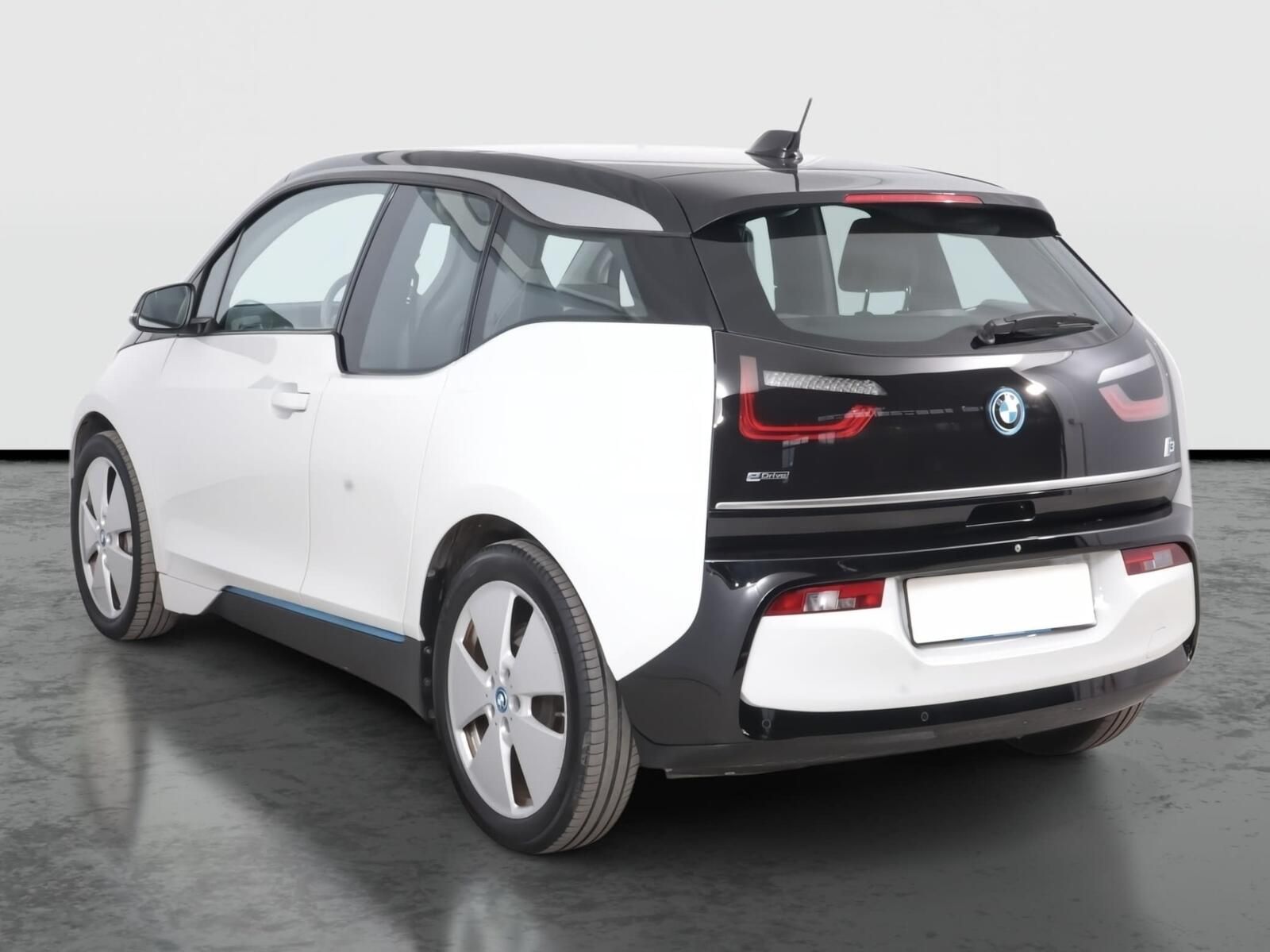 BMW i3, 120Ah BEV, SoH 96%, Automat - fotka 4