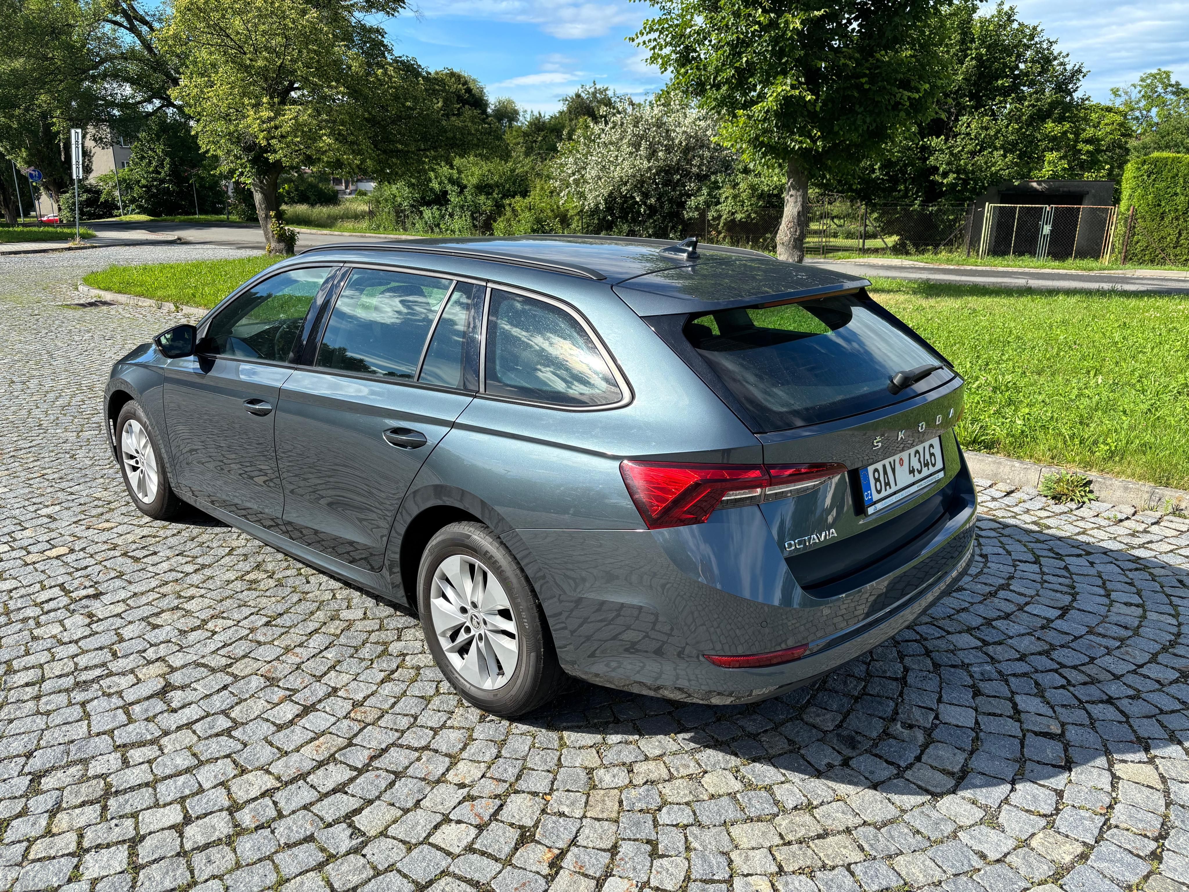 Škoda Octavia, 1.5 TSi 110kw Ambiente 1.Majit - fotka 3