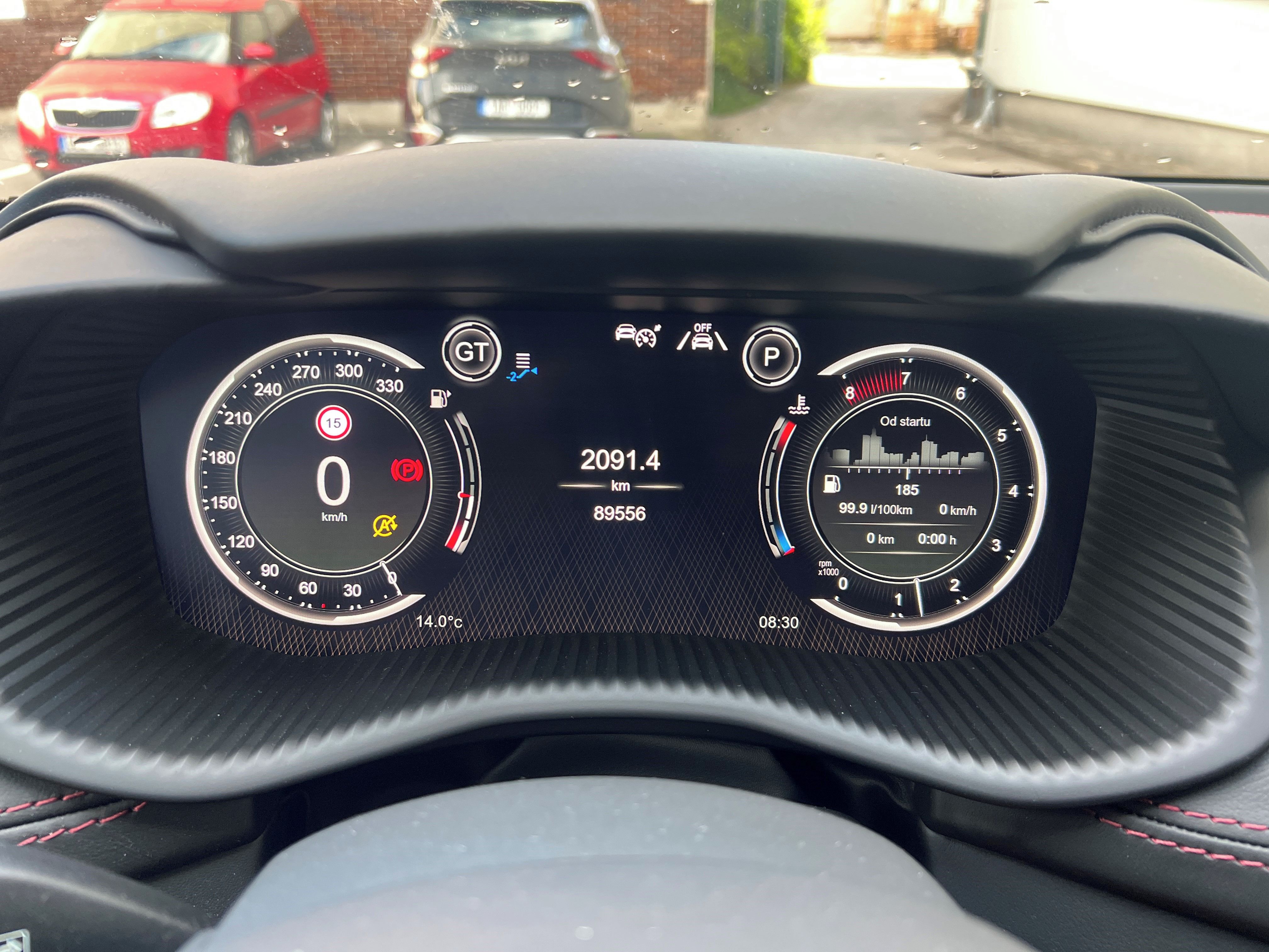 Aston Martin DBX, Aston Martin DBX 4.0 V8 AWD - fotka 2