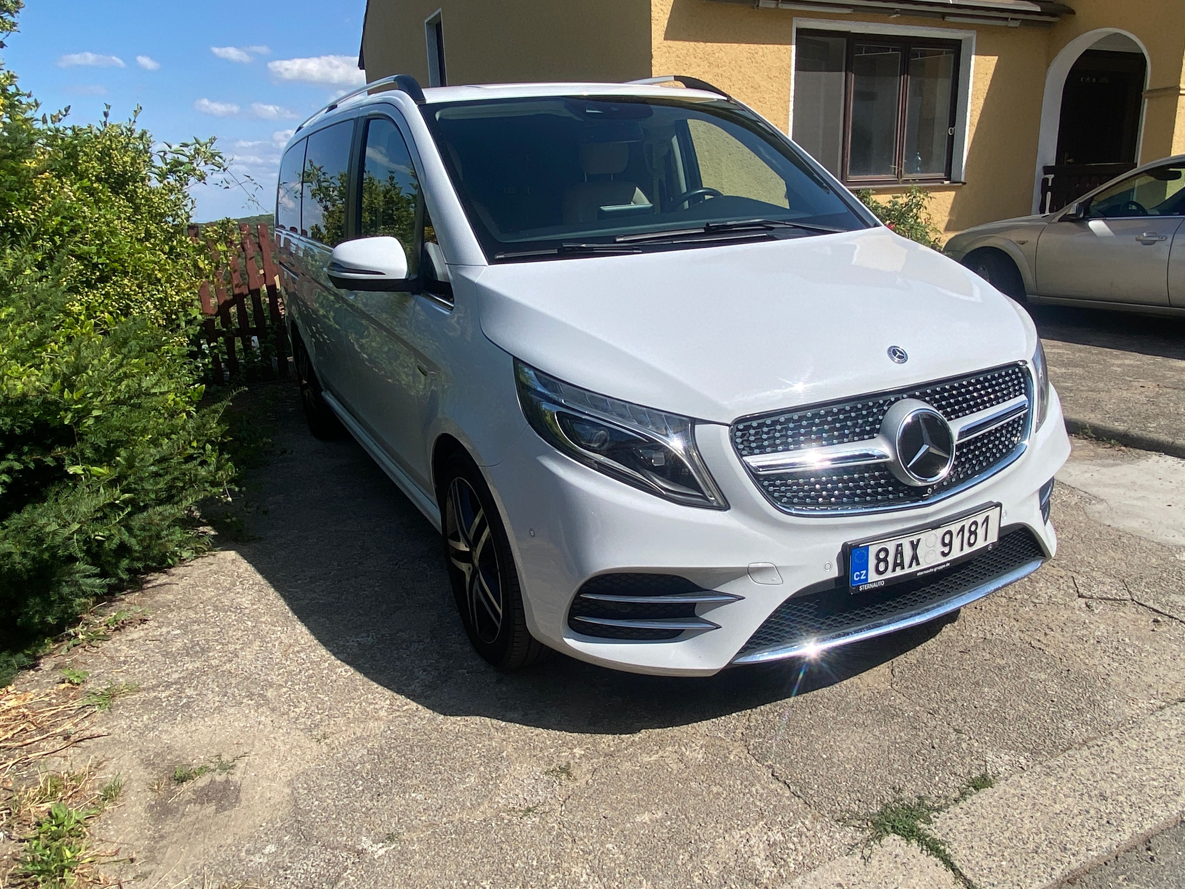 Mercedes-Benz Třídy V, 2,2 D - fotka 4