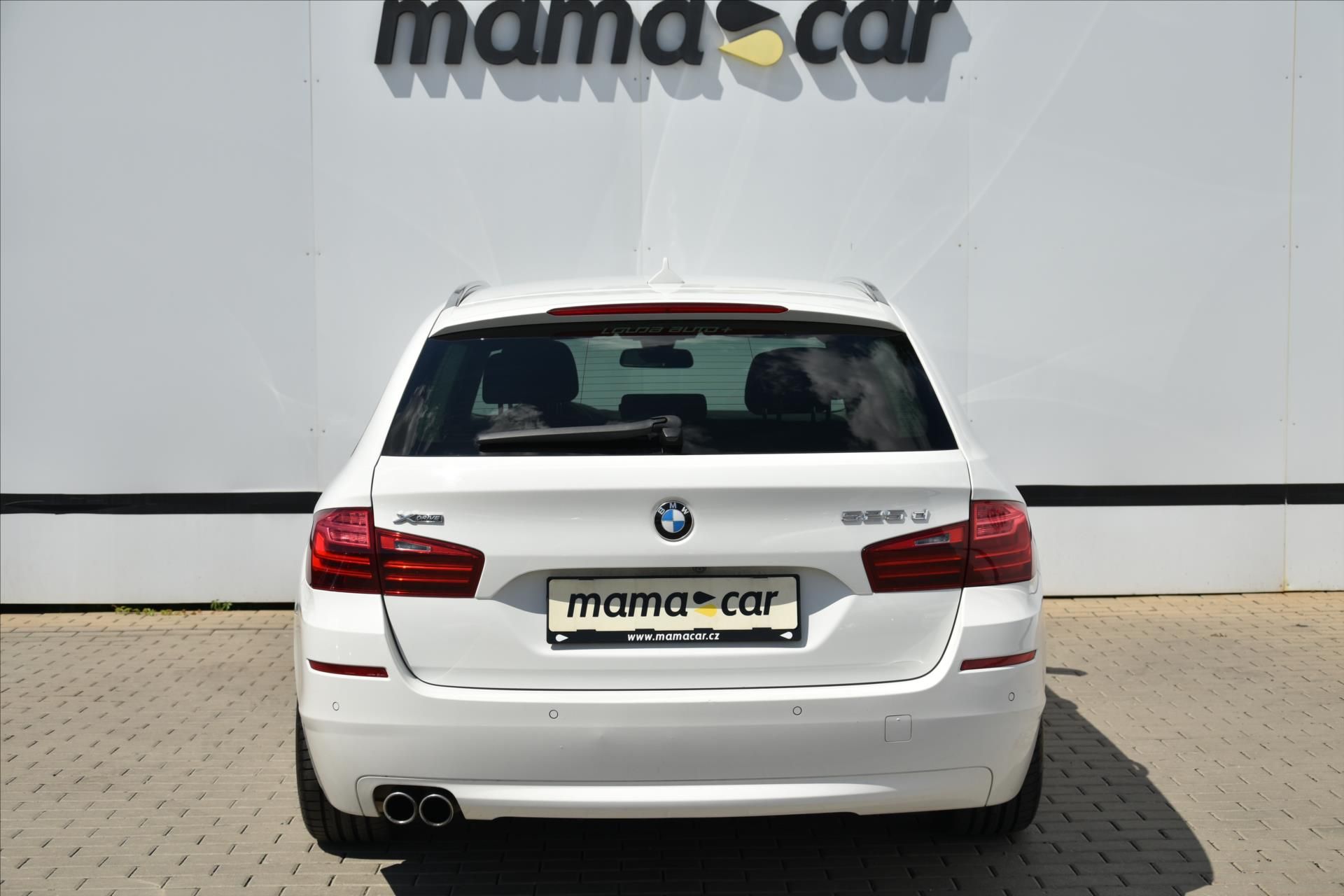 BMW Řada 5, 525D XDRIVE 160 kW SERV.KN. ČR - fotka 6