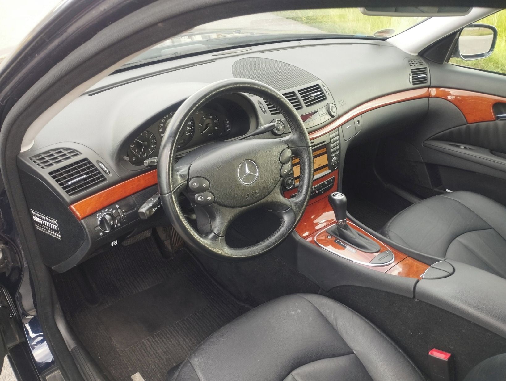 Mercedes-Benz Třídy E, 220 cei - fotka 5