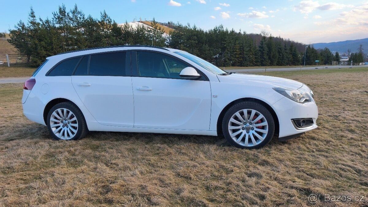 Opel Insignia, ST 2.0cdti 103 kW - fotka 2