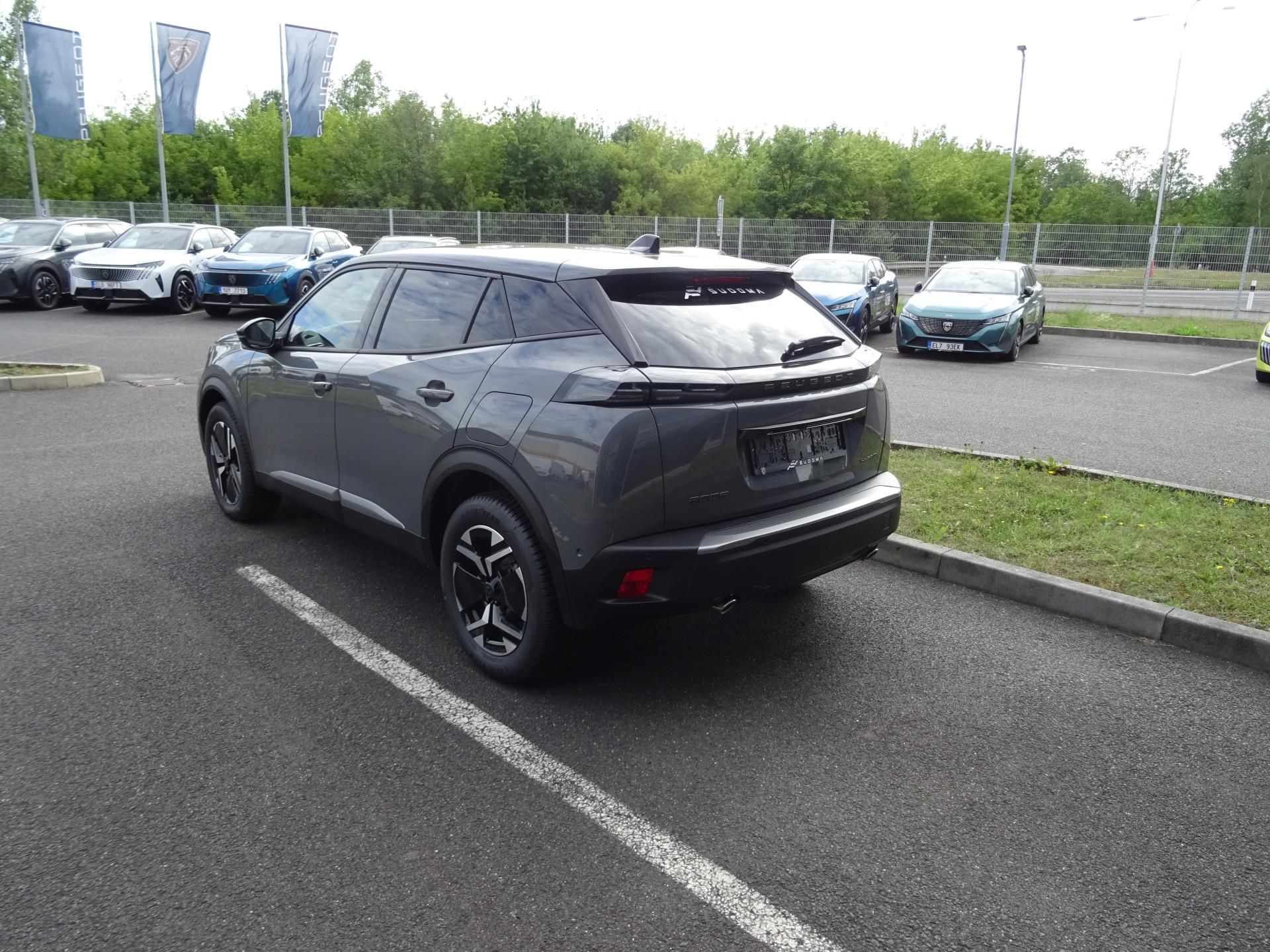 Peugeot 2008, ALLURE Hybrid 145 e-DCS6 - fotka 5
