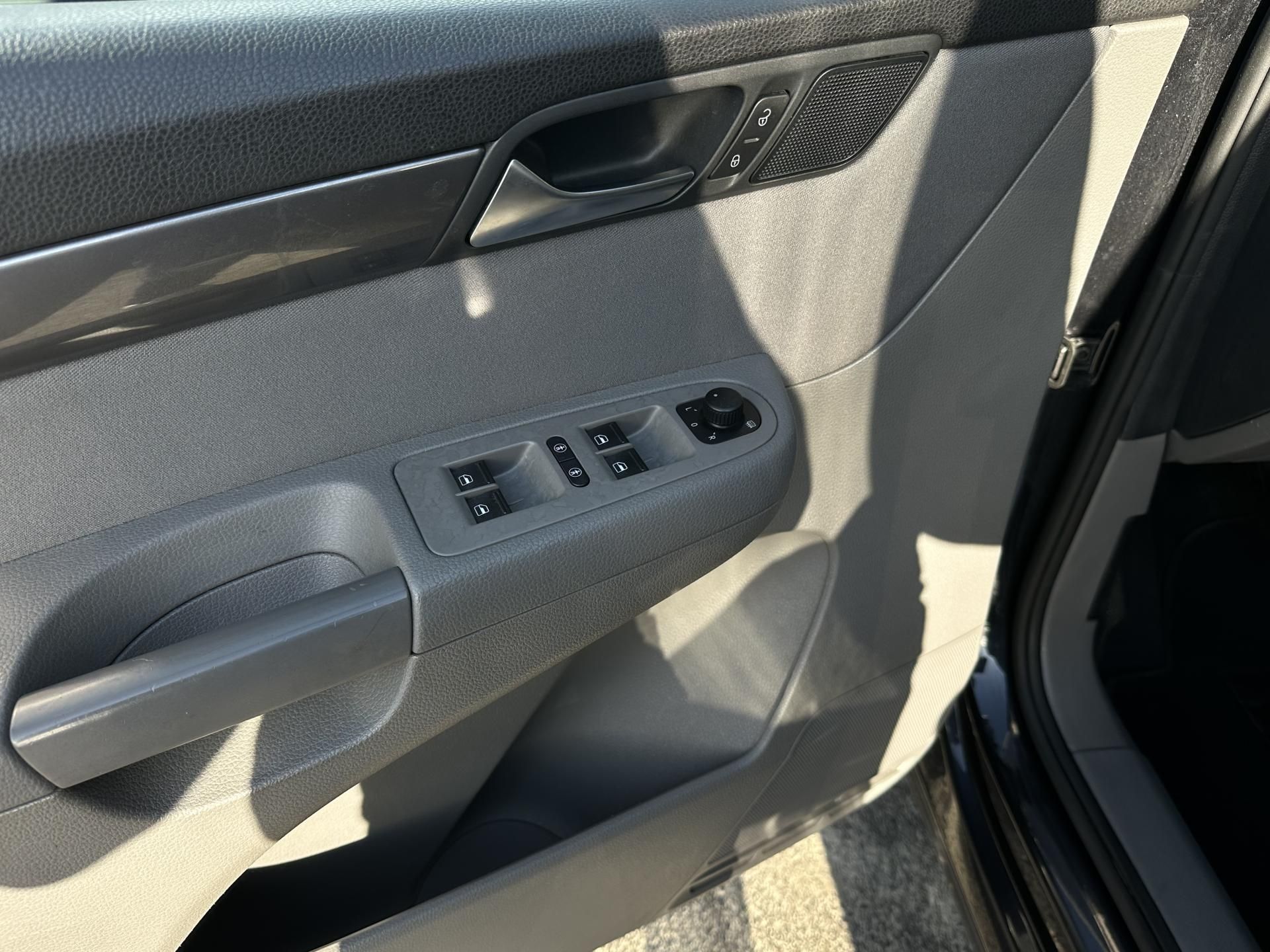 Seat Alhambra, 2.0TDI/103kW * 7.Míst * 2.Maj - fotka 5