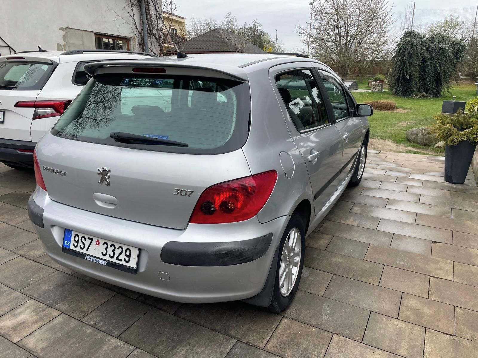 Peugeot 307, klimatizace, kůže, zachovalý - fotka 2