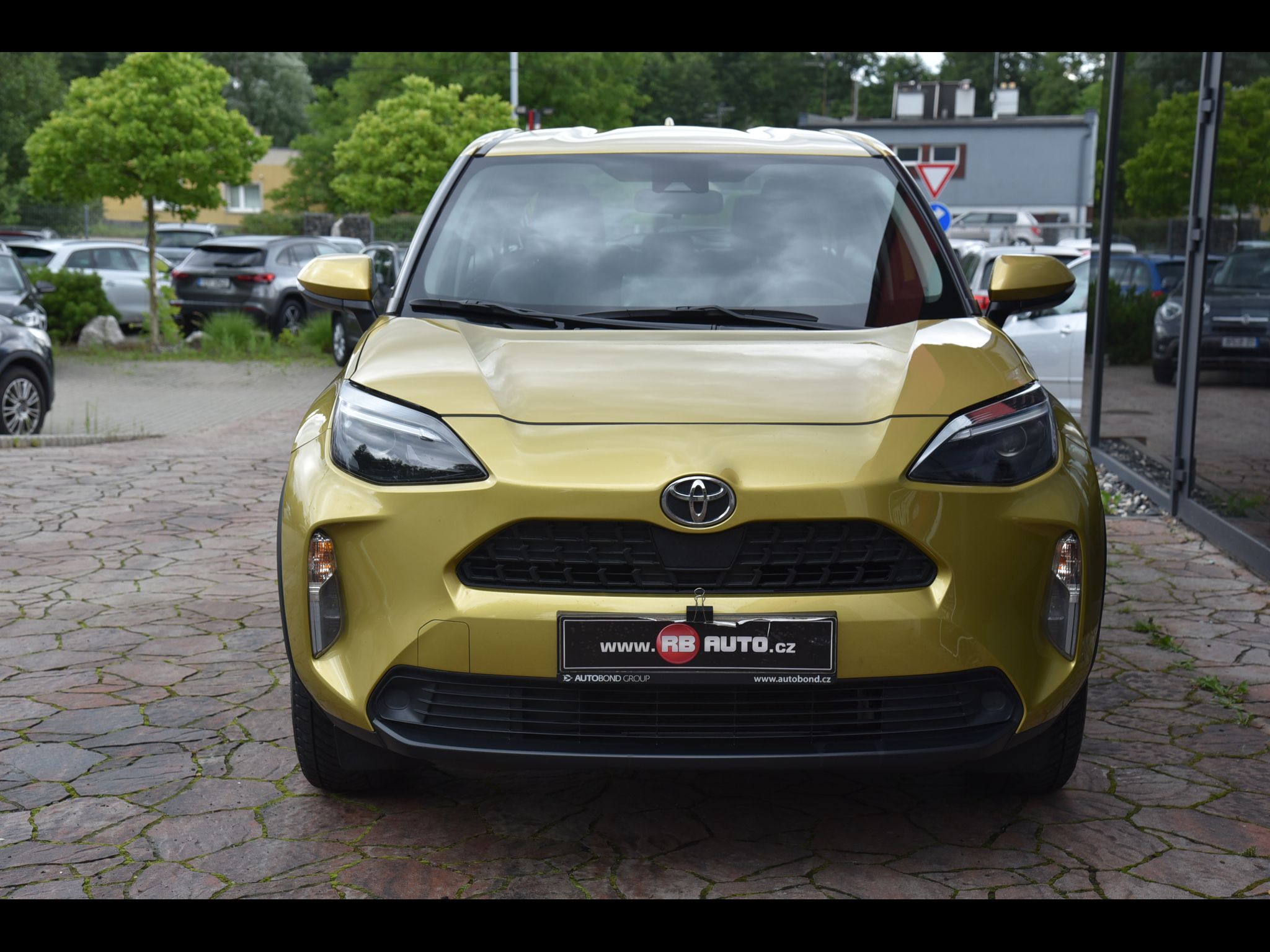 Toyota Yaris Cross, 1.5 92 kw 1.majitel - fotka 3