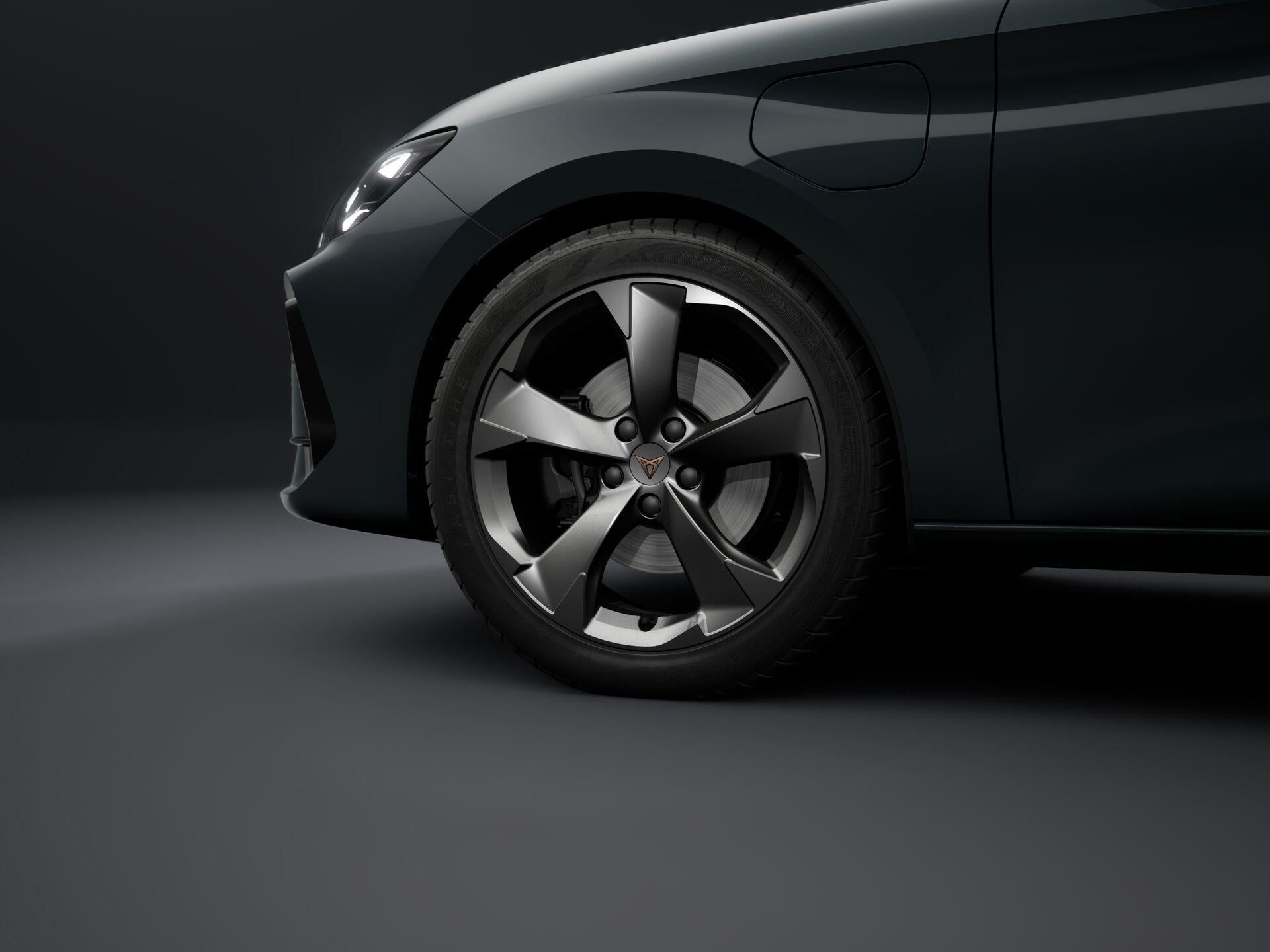 Cupra Leon, 1.5 e-Hybrid / 150 kW SP - fotka 4