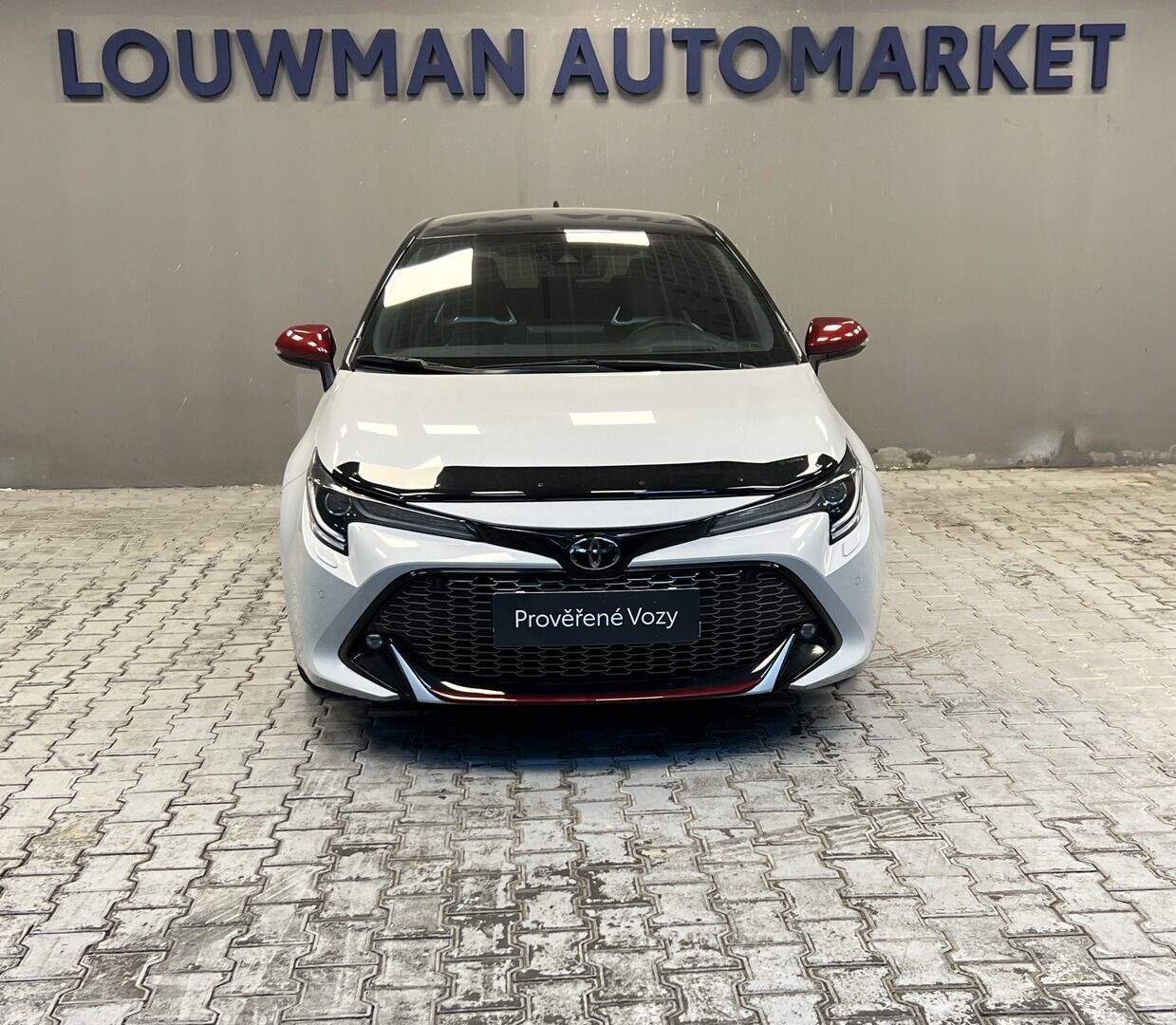 Toyota Corolla, 1,8 HYBRID AT GR SPORT - fotka 6