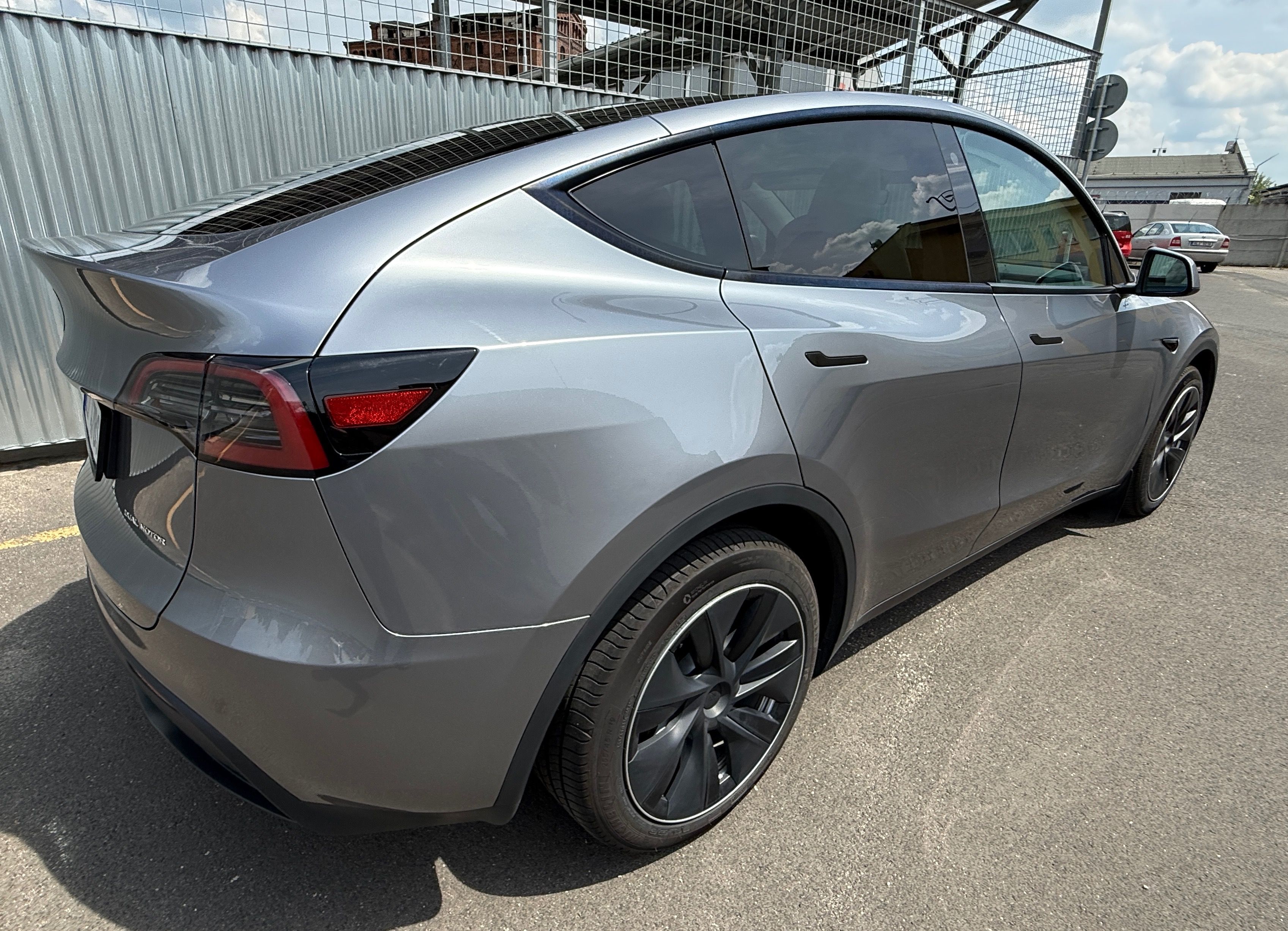 Tesla Model Y, Long Range (výroba Berlín) - fotka 5
