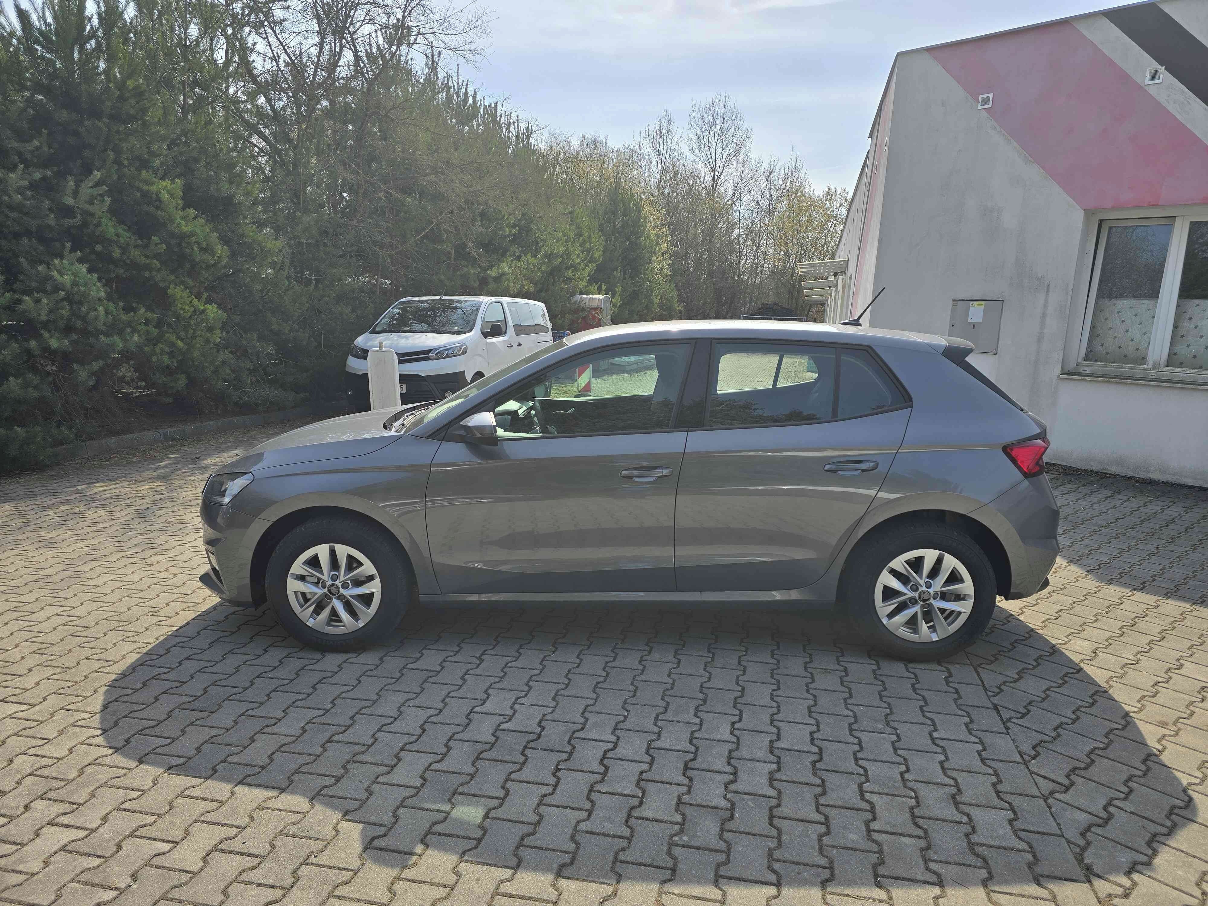 Škoda Fabia, 1.0 MPi 59 kW Claasic PŘEDVÁDĚ - fotka 2