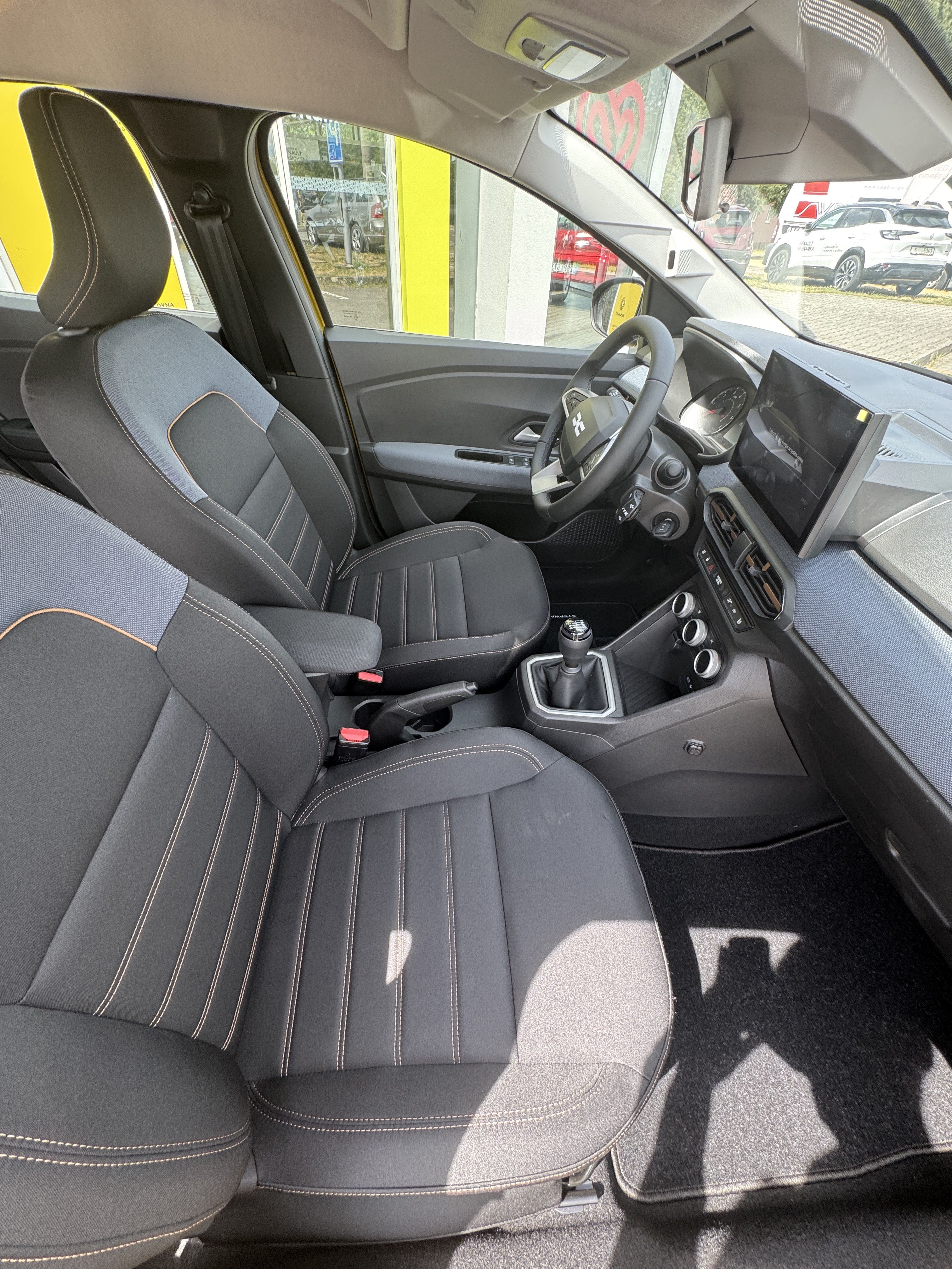 Dacia Sandero, Stepway Expression Eco-G 120 - fotka 6