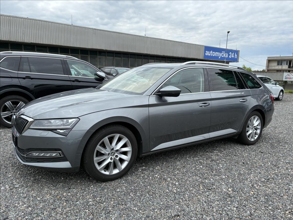 Škoda Superb, 2,0 STYLE,PANORAMA,TAŽNÉ,LED - fotka 2