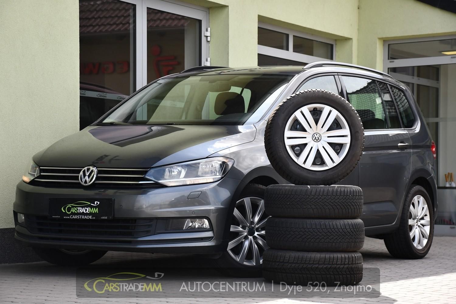 Volkswagen Touran, 2.0TDi DSG TAŽNÉ 2xKOLA - fotka 2