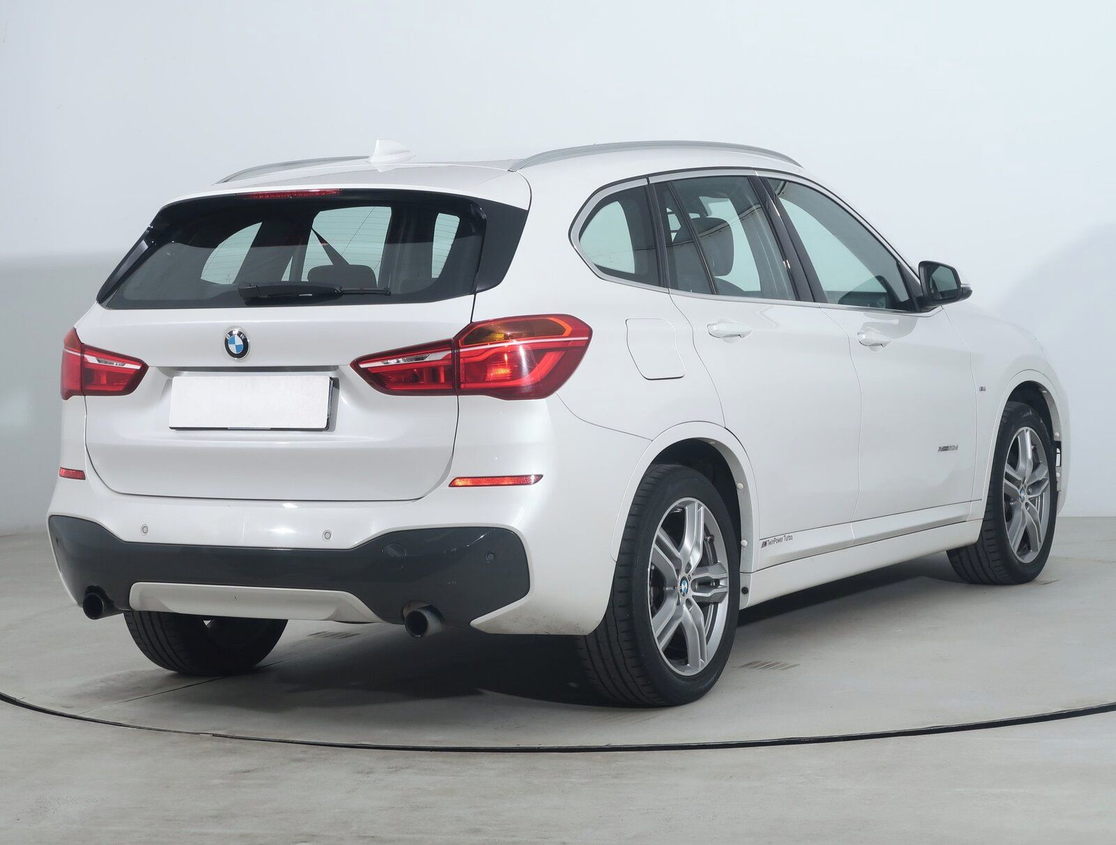 BMW X1, xDrive20d, M Sport, 4X4 - fotka 5