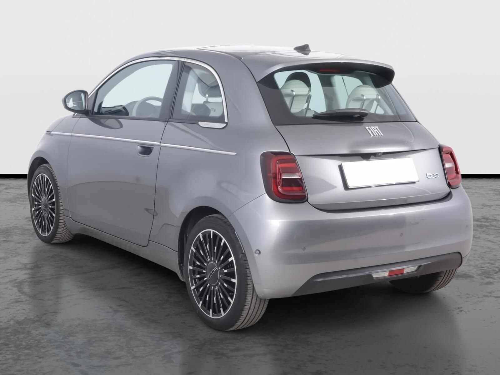 Fiat 500E, 42 kWh, SoH 93%, Automat - fotka 4