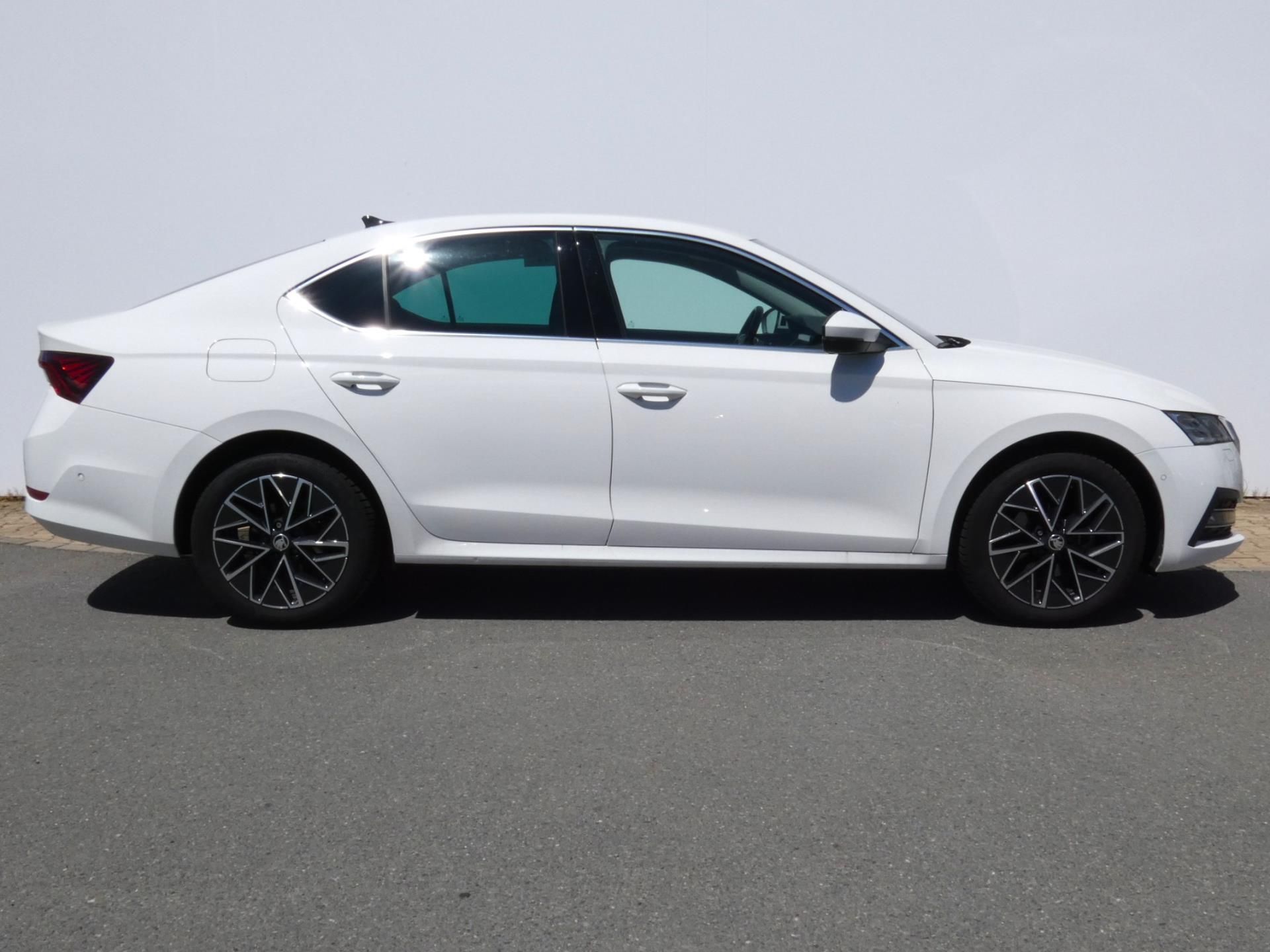 Škoda Octavia, Style Plus 1,5 TSI DSG - fotka 3