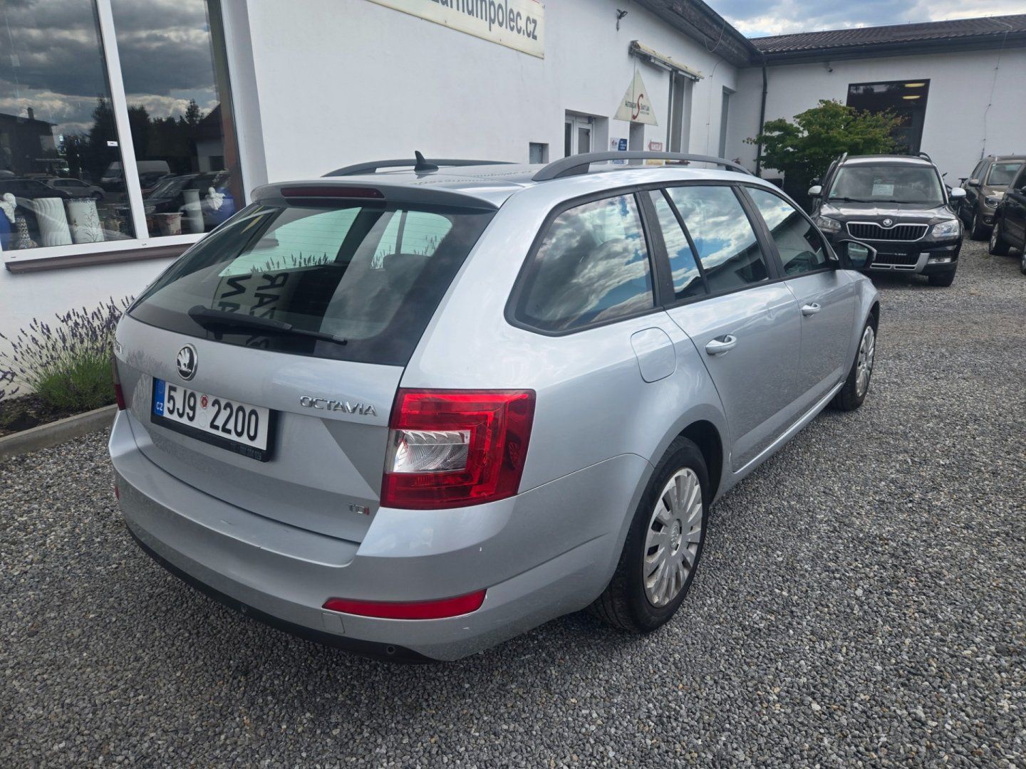 Škoda Octavia, 2.0 TDI Elegance - fotka 3