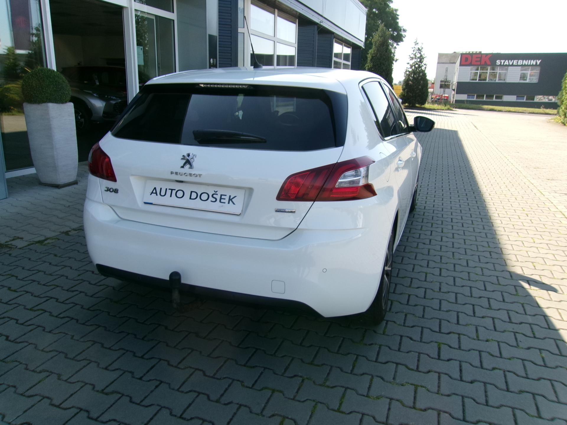 Peugeot 308, 1.2i automat - fotka 5