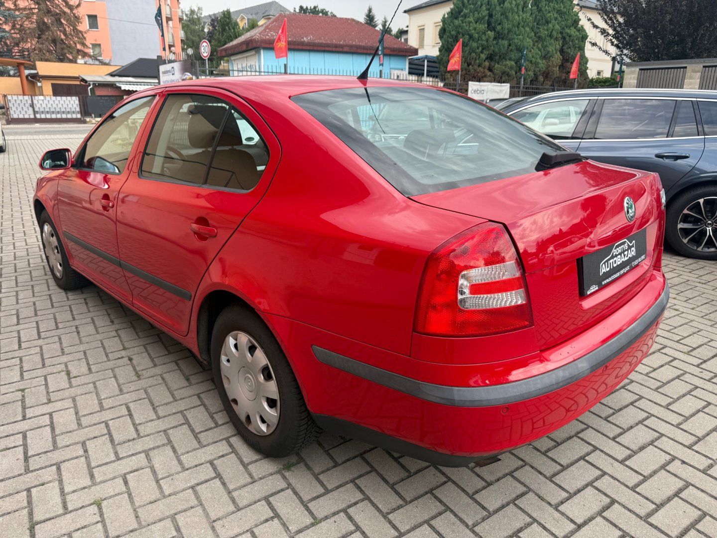 Škoda Octavia, 1.6 MPI - fotka 2
