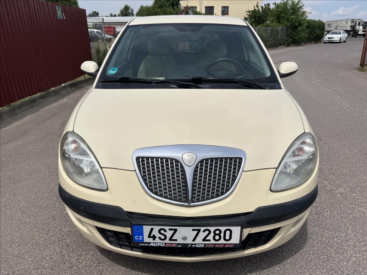 Lancia Y, 1,2 i STK 9/2027  Ypsilon - fotka 2