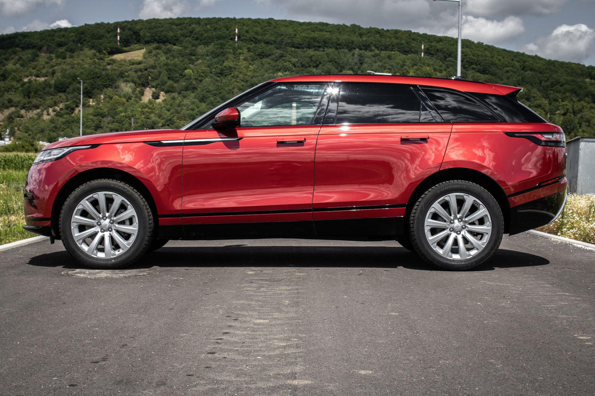 Land Rover Range Rover Velar - fotka 4