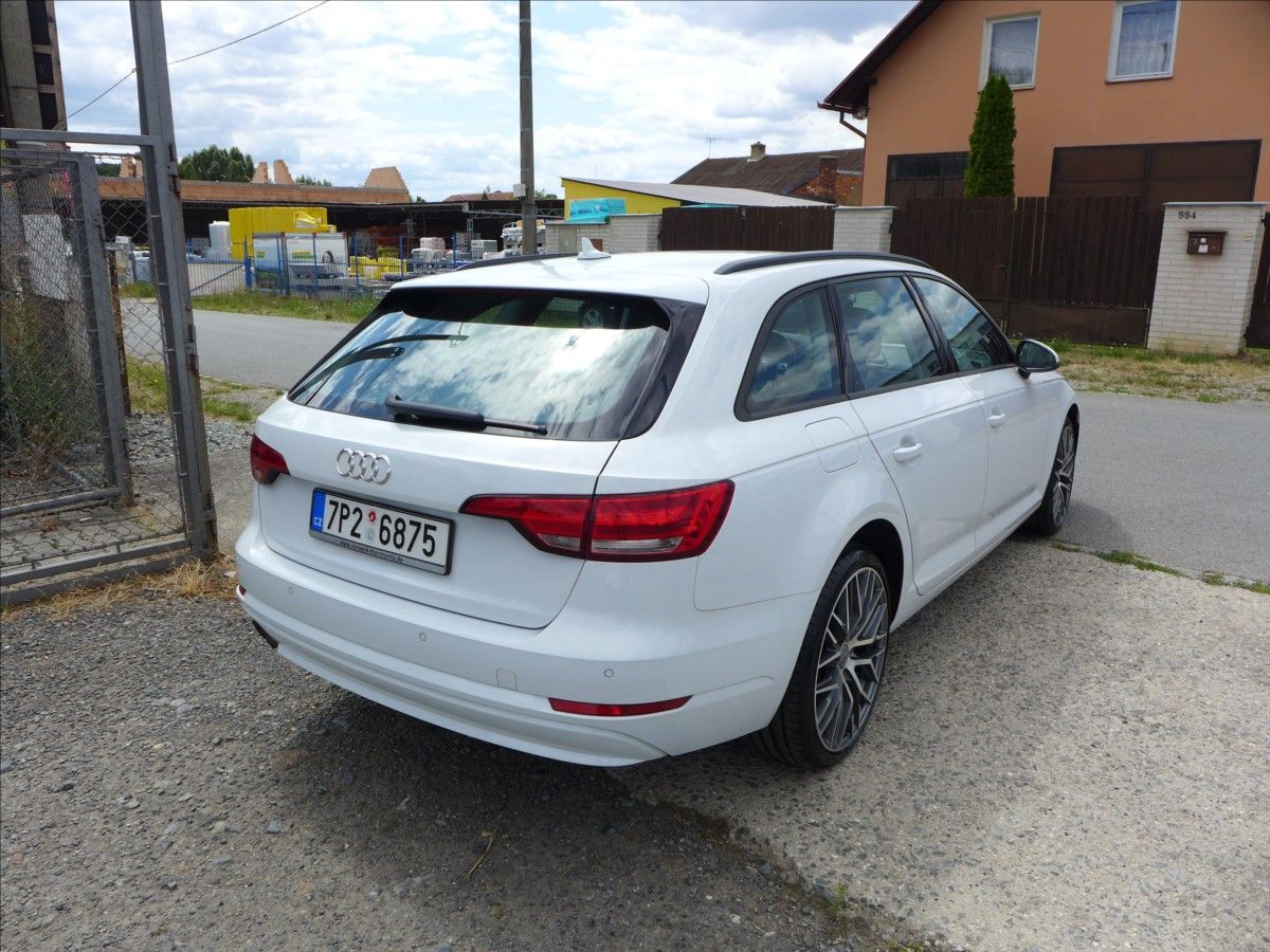 Audi A4, 2,0 TDI  140KW, NAVI, VÝHŘEV - fotka 6