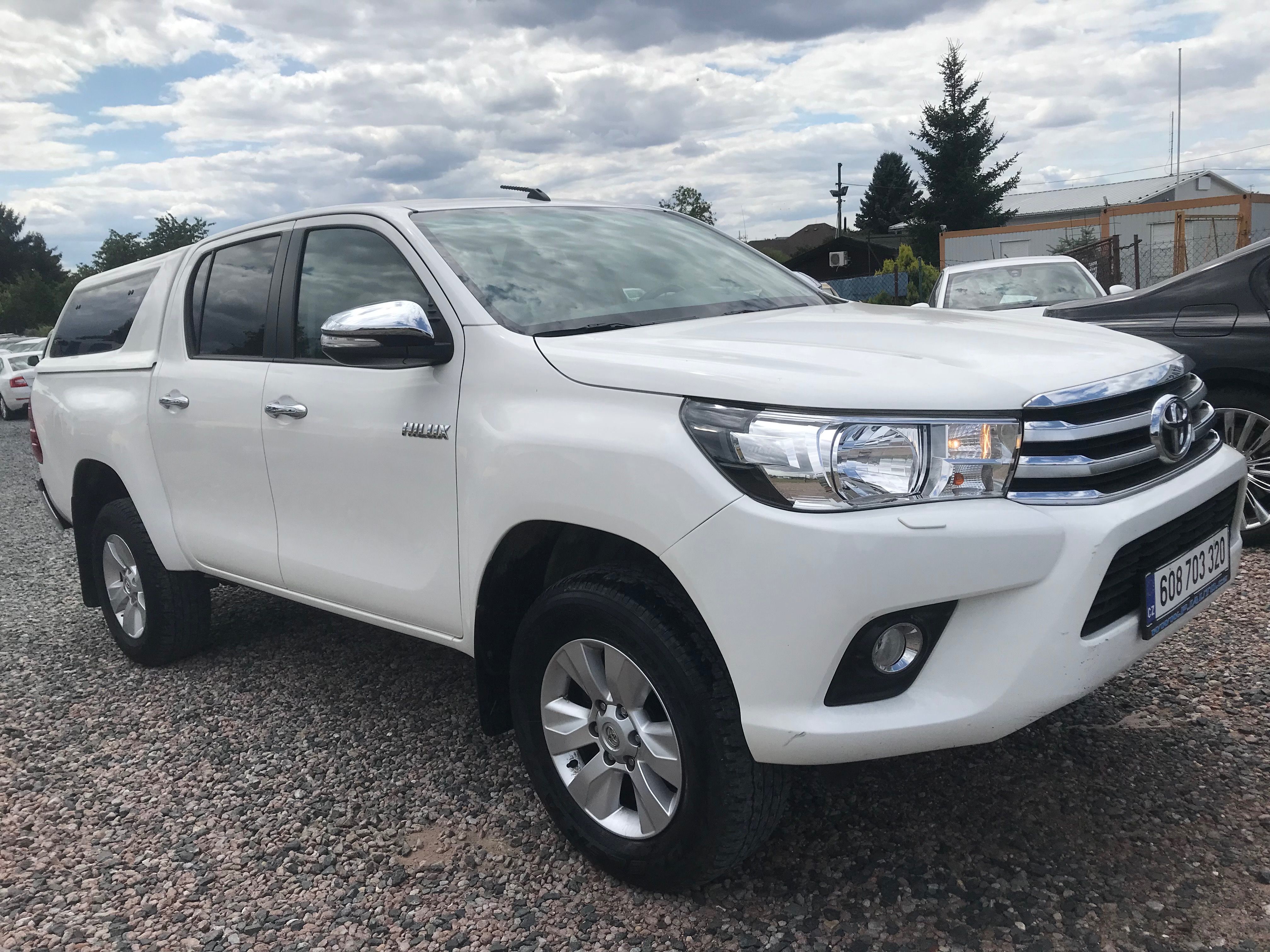 Toyota Hilux, 2.4 D 110 ,4x4,AUT.HARDTOP,ČR - fotka 3