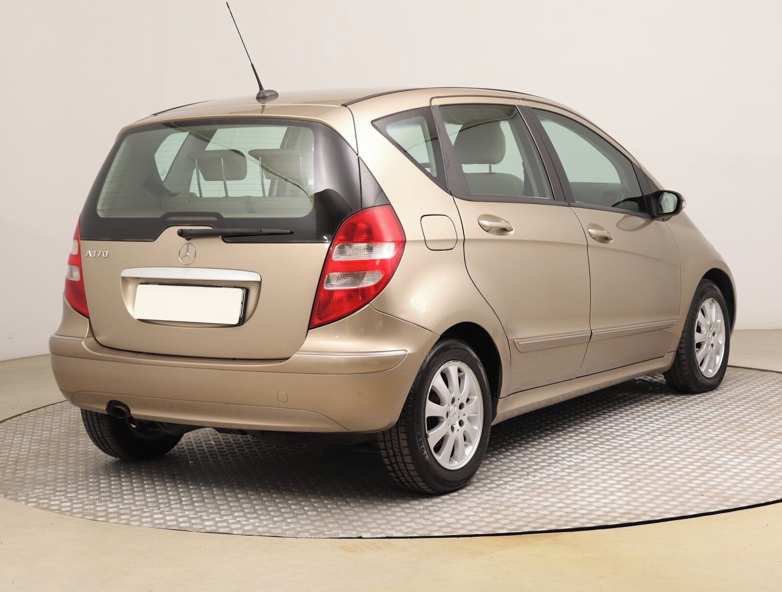 Mercedes-Benz Třídy A, 170, Klima, za dobrou cenu - fotka 5