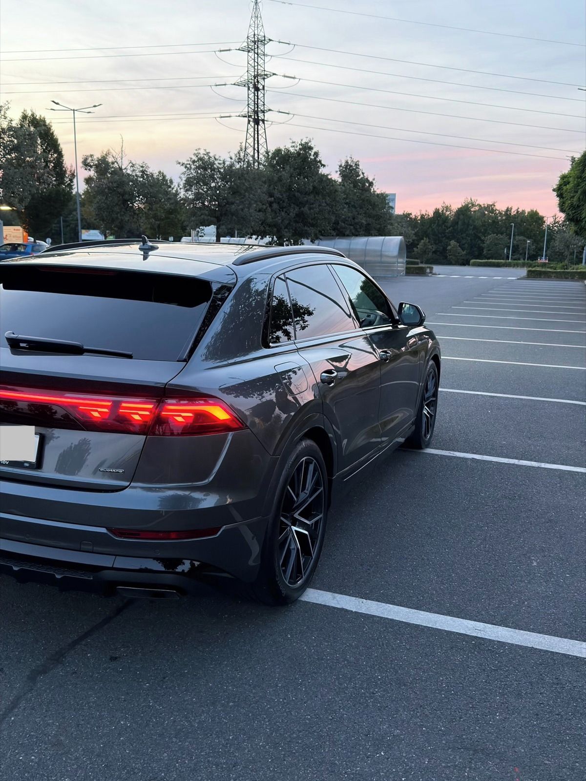 Audi Q8, 50TDI, FULL VYBAVA. PANO, B&O. - fotka 6