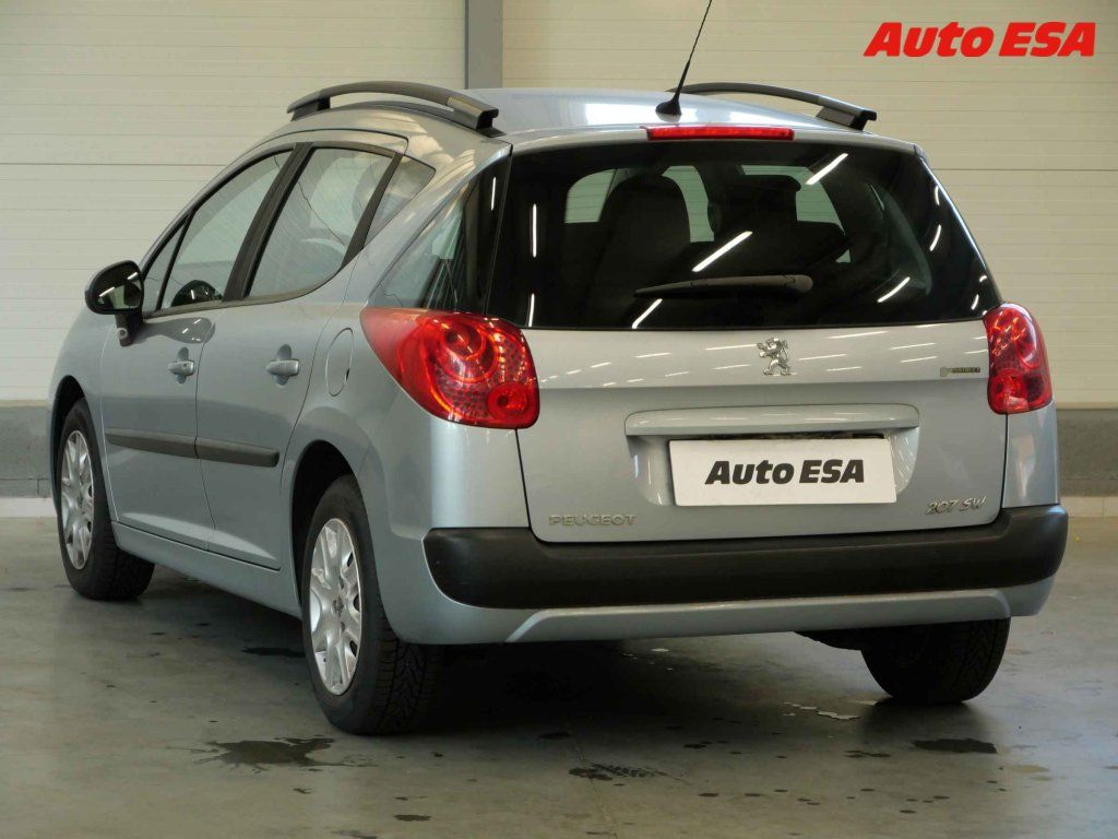 Peugeot 207, 1.4i,2.maj,ČR - fotka 6
