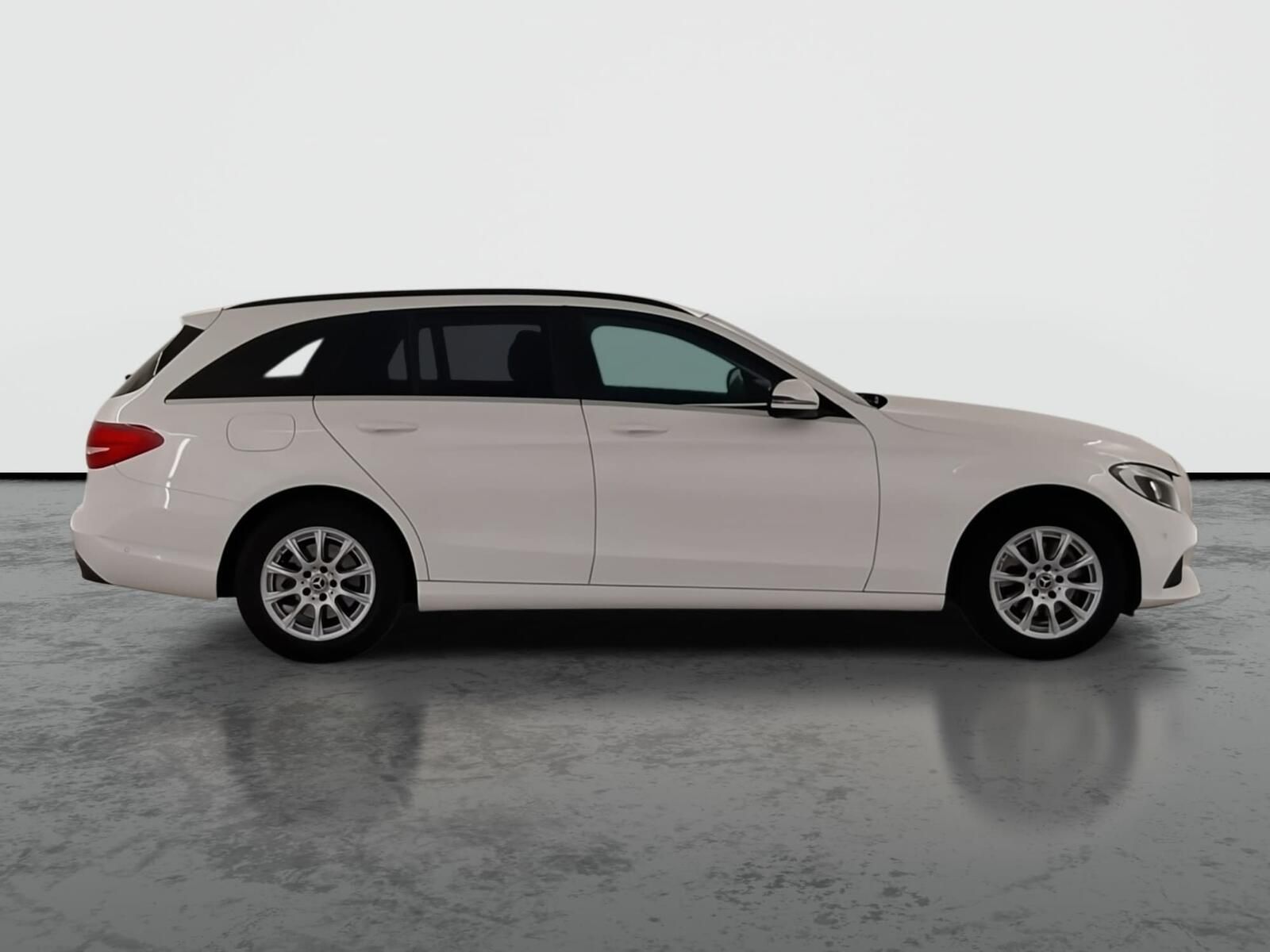 Mercedes-Benz Třídy C, 180, Automat, Kůže, Navi - fotka 6