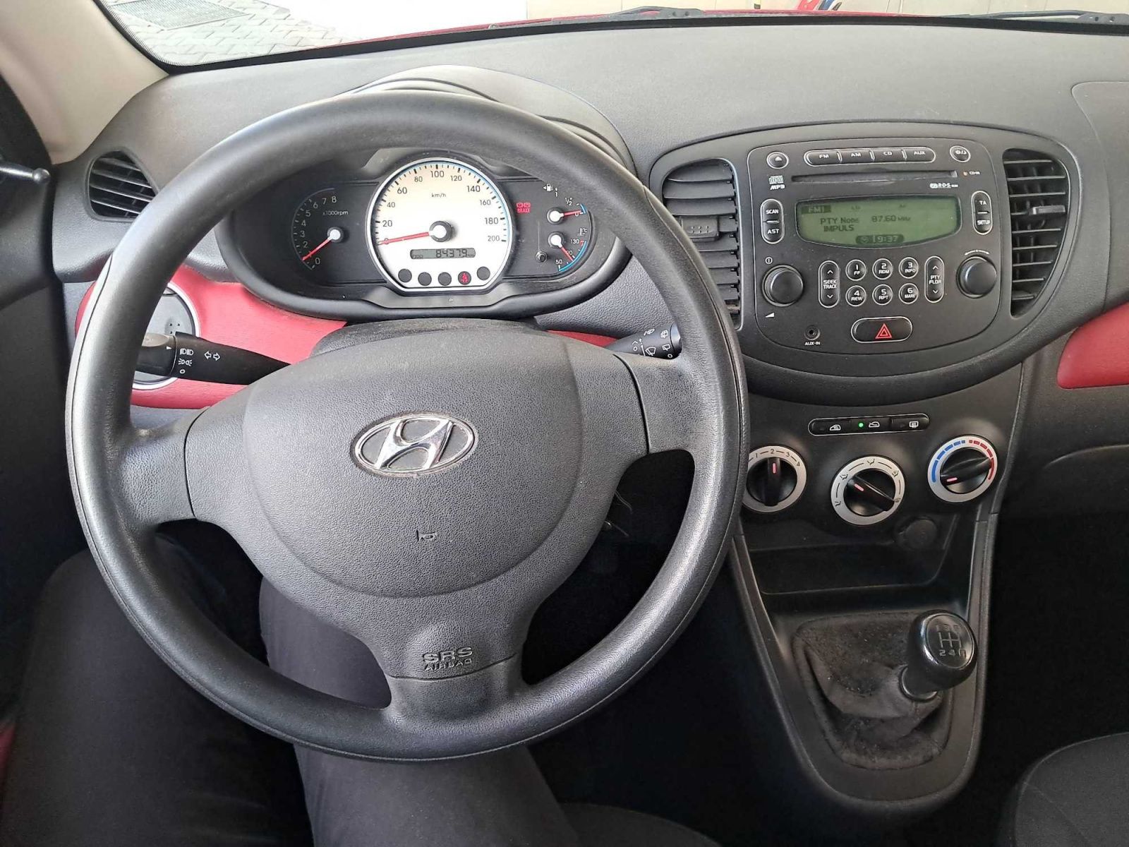 Hyundai i10, 1.2, Style, ČR,1.maj - fotka 3