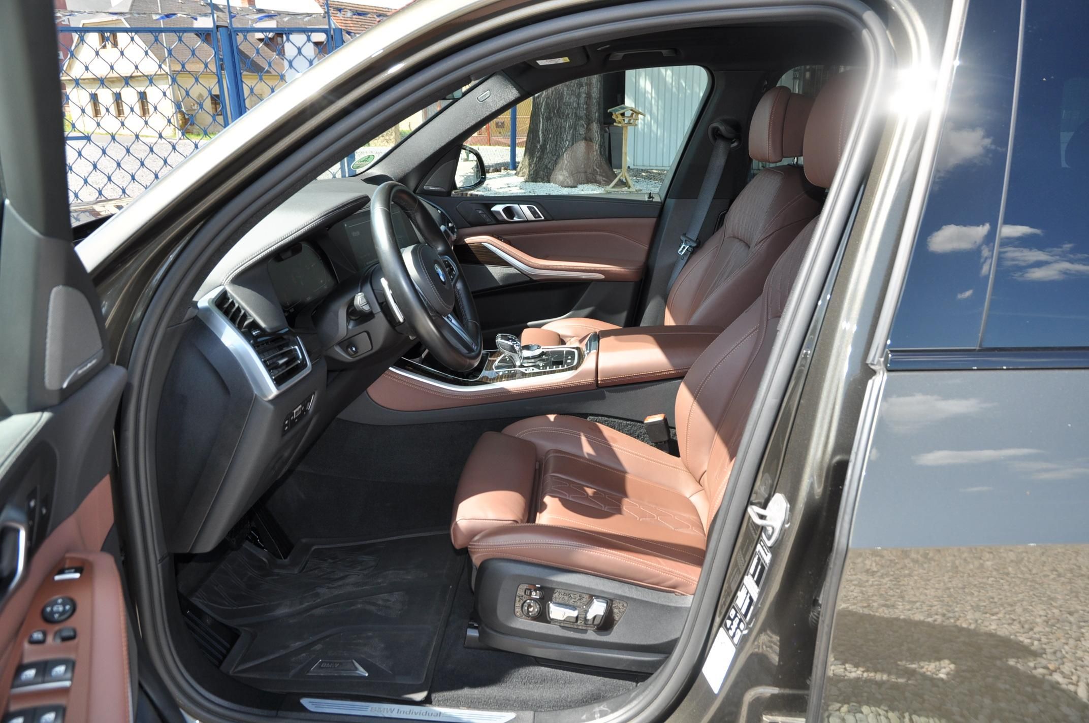 BMW X5, xDrive 40d 250kW - fotka 6