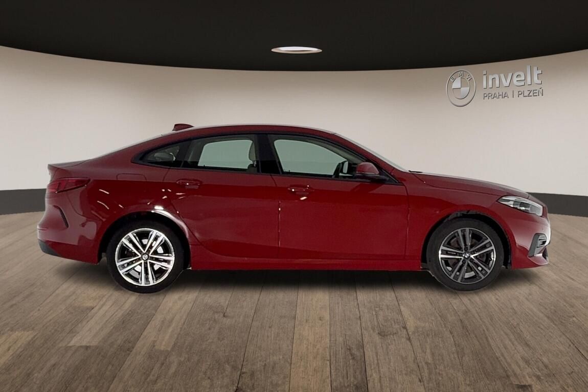 BMW Řada 2, 218i - fotka 2